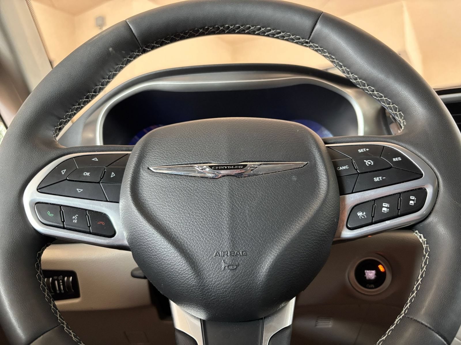 Thumbnail: 2024 Chrysler Pacifica - 28