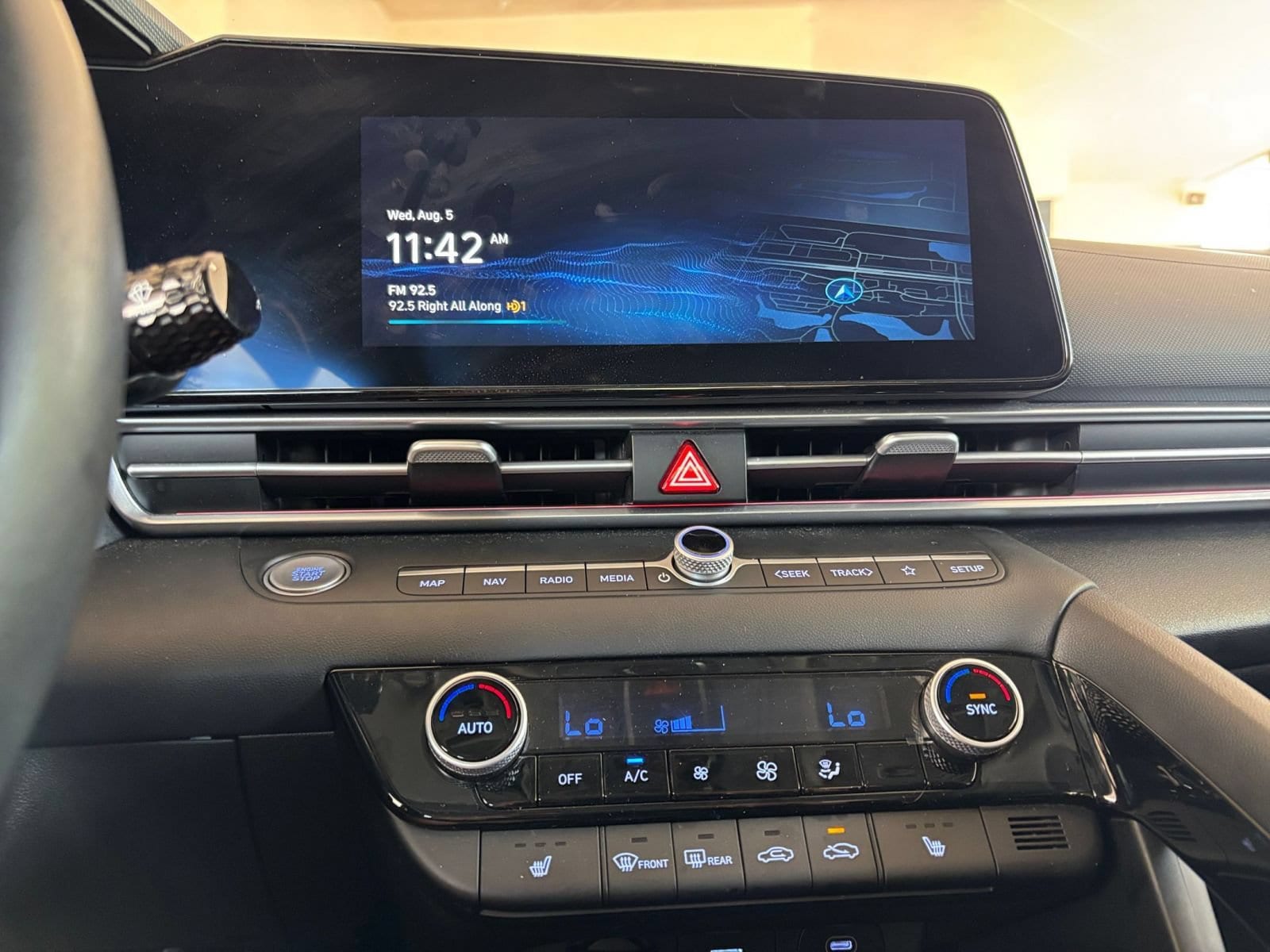 Thumbnail: 2025 Hyundai Elantra - 16