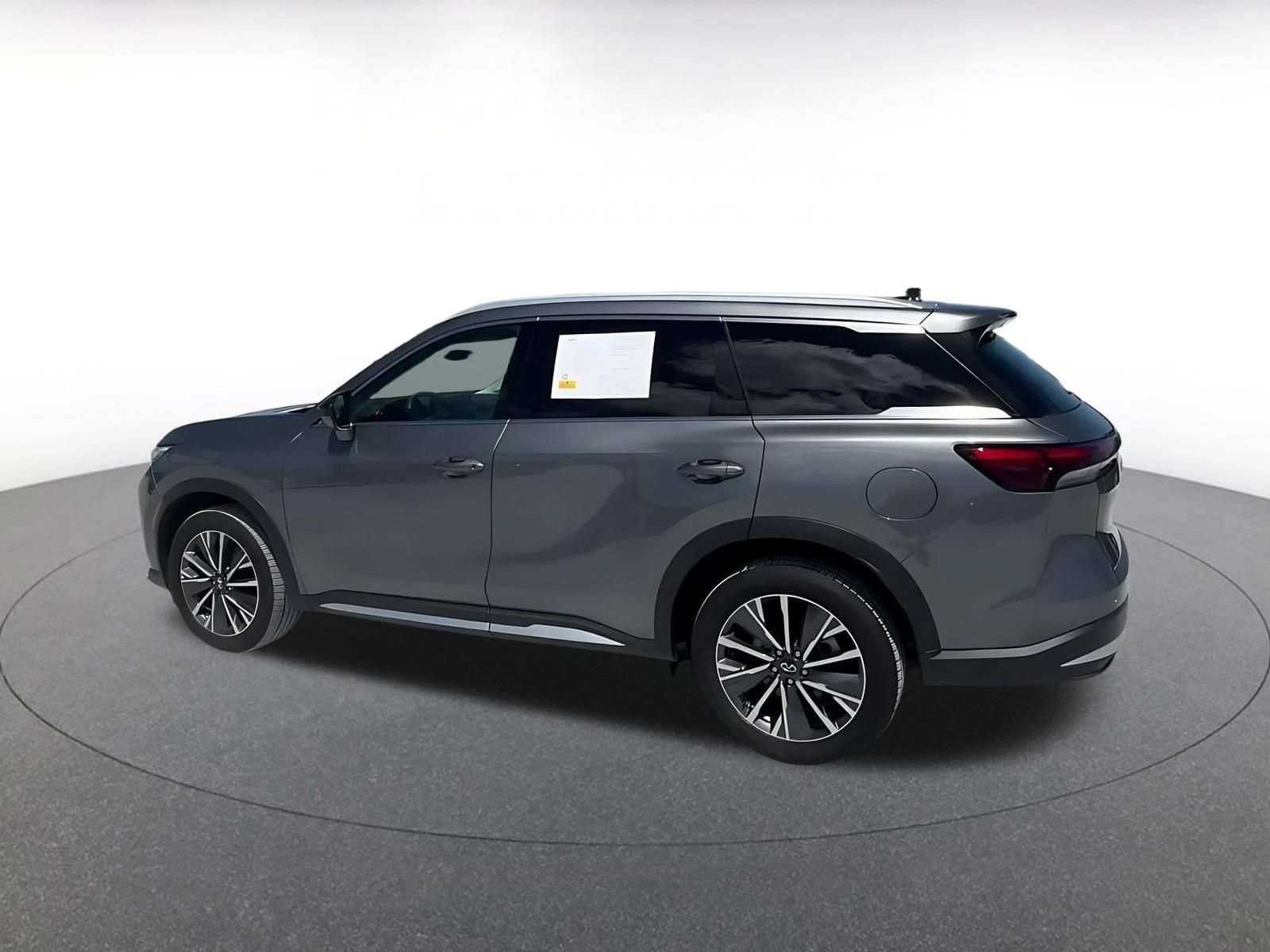 Thumbnail: 2026 INFINITI QX60 - 9