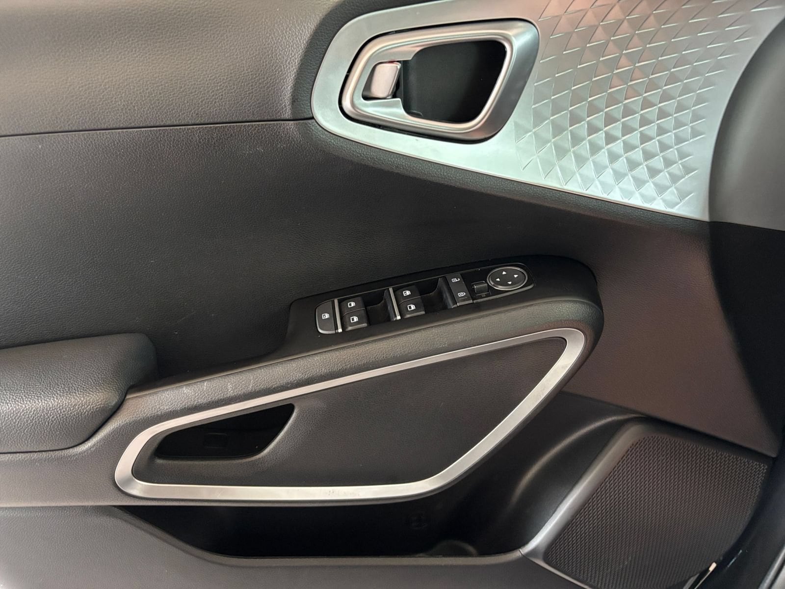 Thumbnail: 2025 Kia Soul - 18