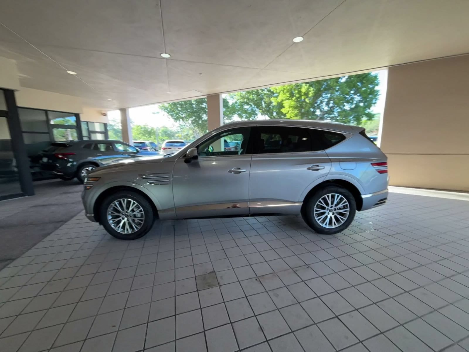 Thumbnail: 2026 Genesis GV80 - 8