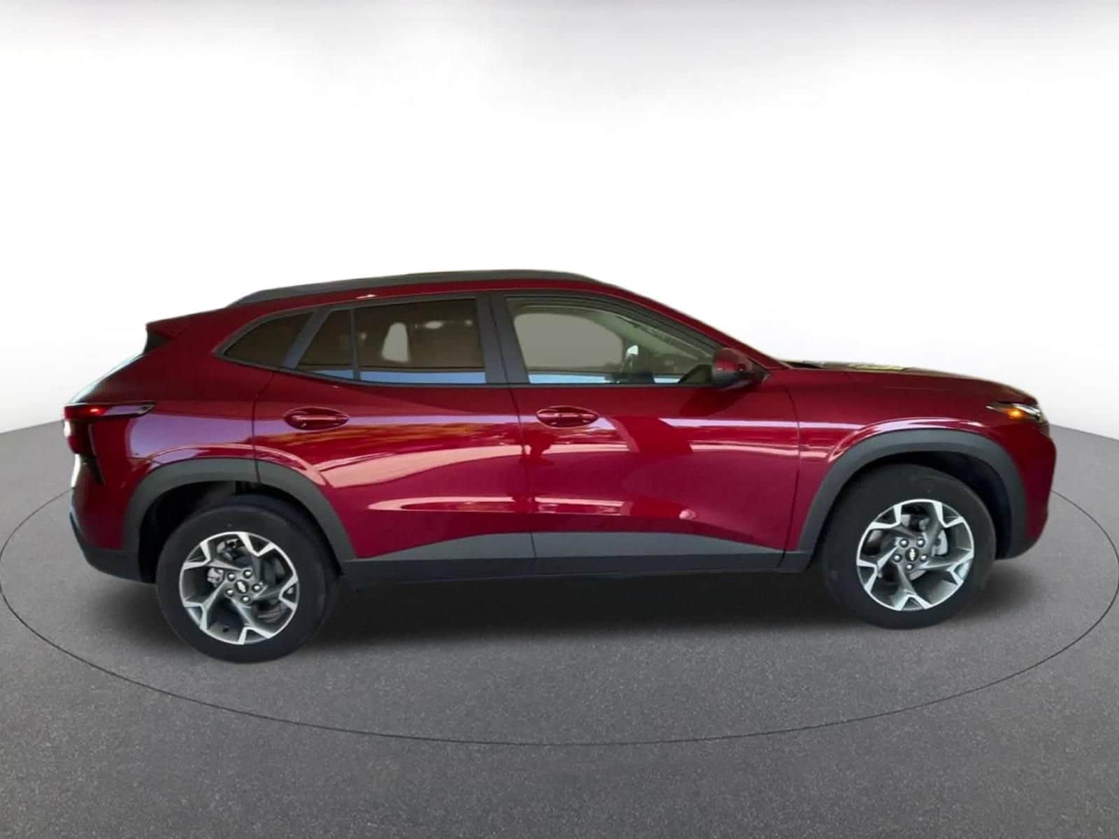 Thumbnail: 2025 Chevrolet Trax - 15