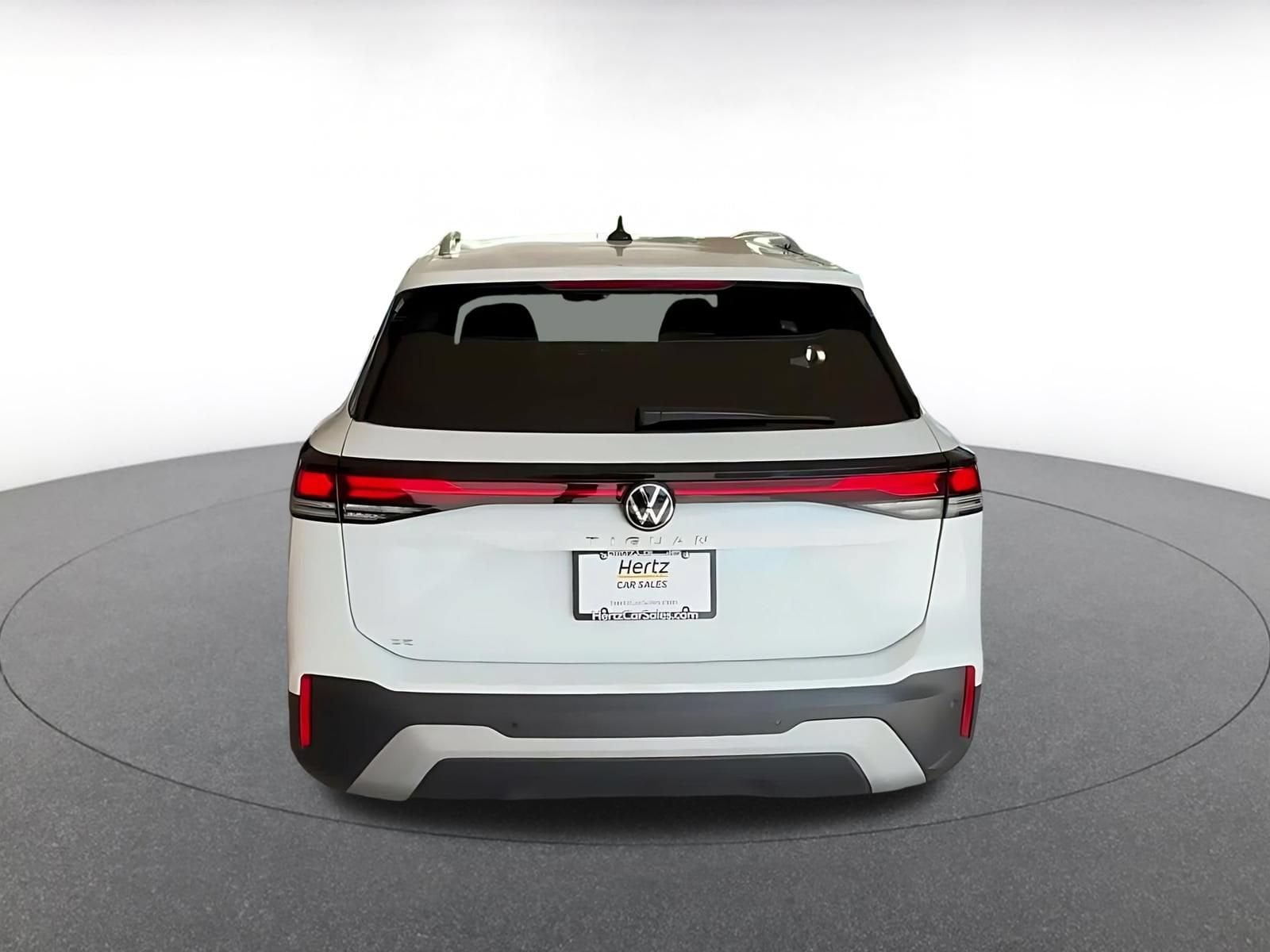 Thumbnail: 2026 Volkswagen Tiguan - 12