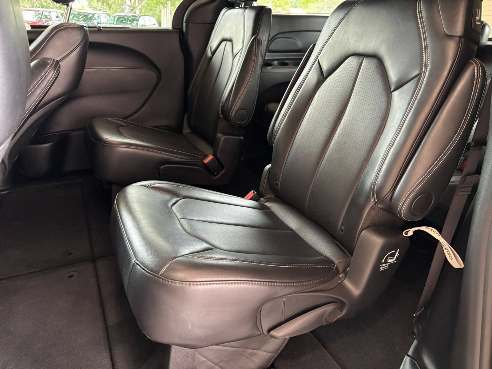Thumbnail: 2025 Chrysler Pacifica - 26