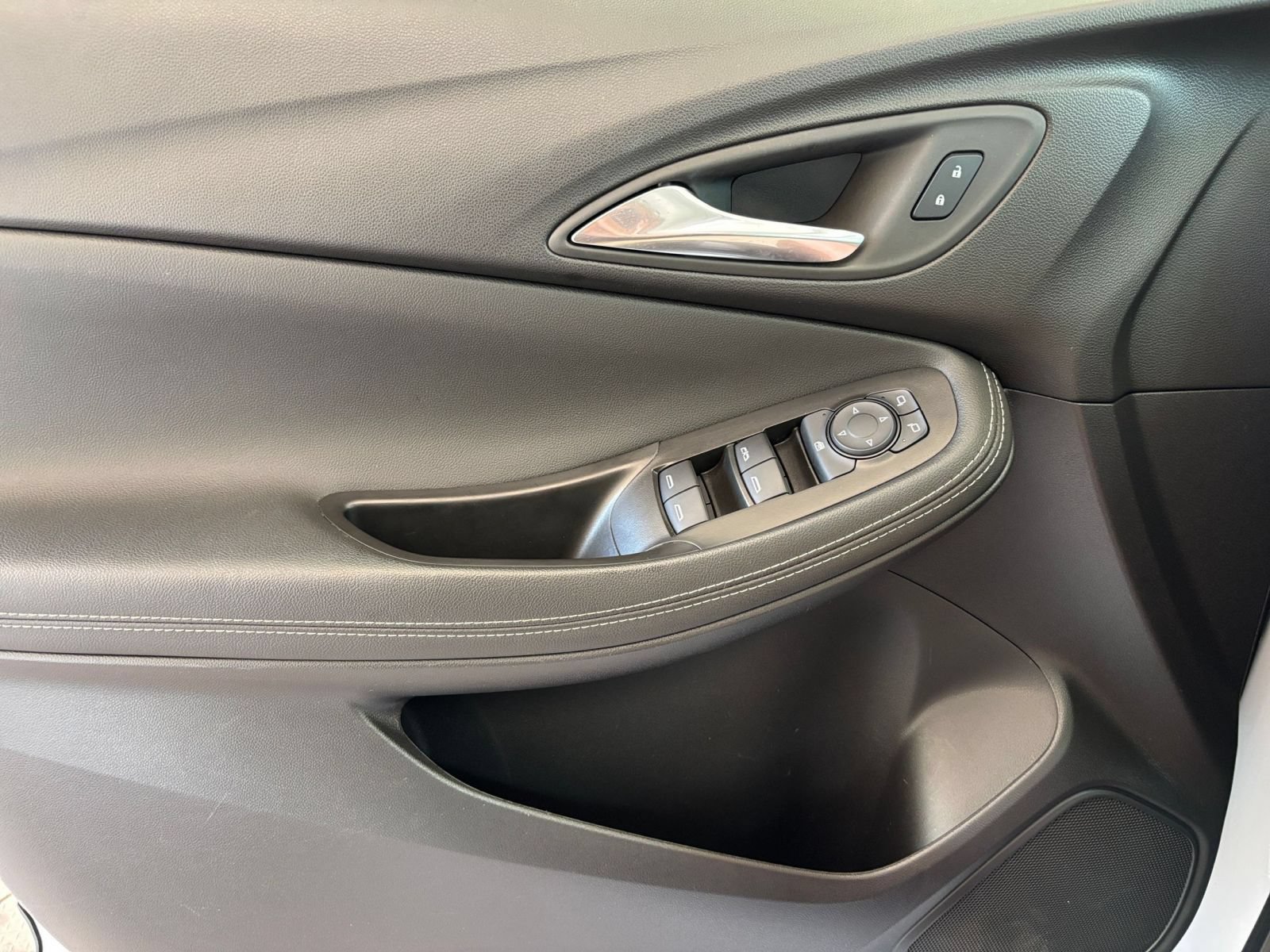 Thumbnail: 2026 Buick Encore GX - 18
