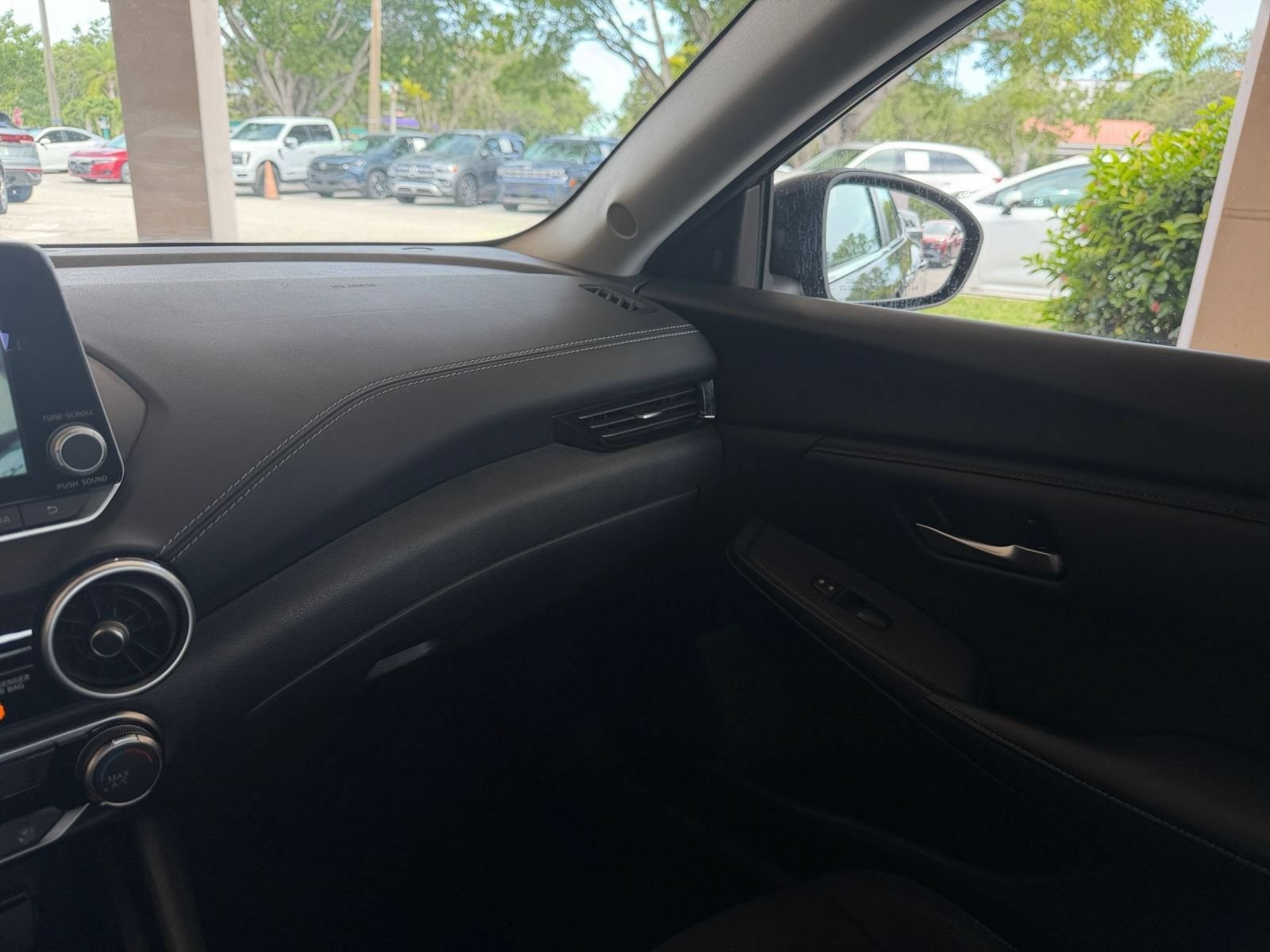 Thumbnail: 2025 Nissan Sentra - 29