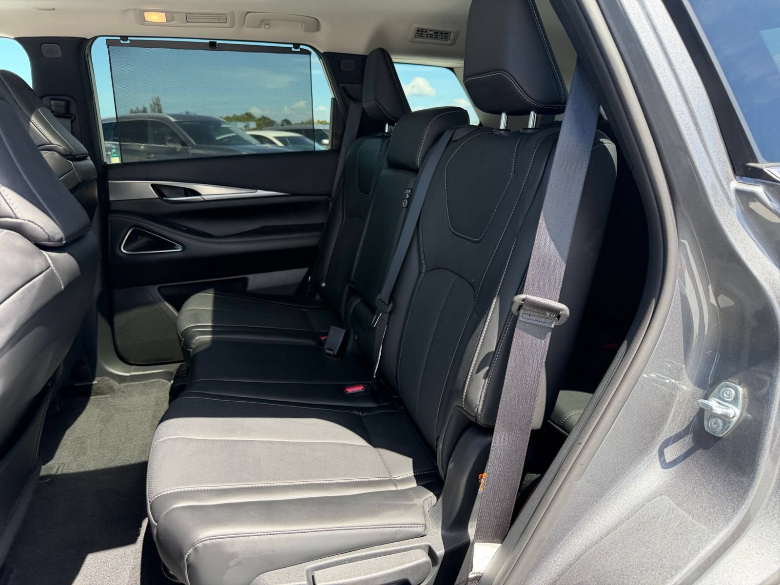 Thumbnail: 2026 INFINITI QX60 - 22