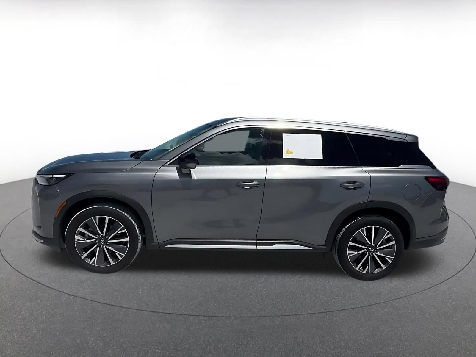 Thumbnail: 2026 INFINITI QX60 - 8