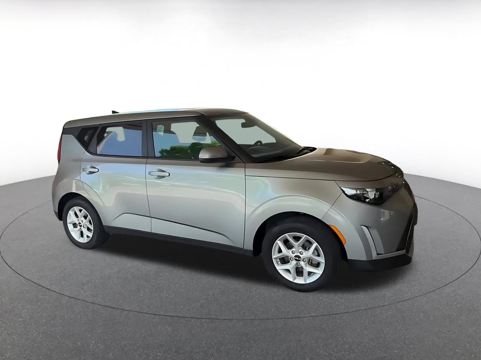 Thumbnail: 2025 Kia Soul - 2