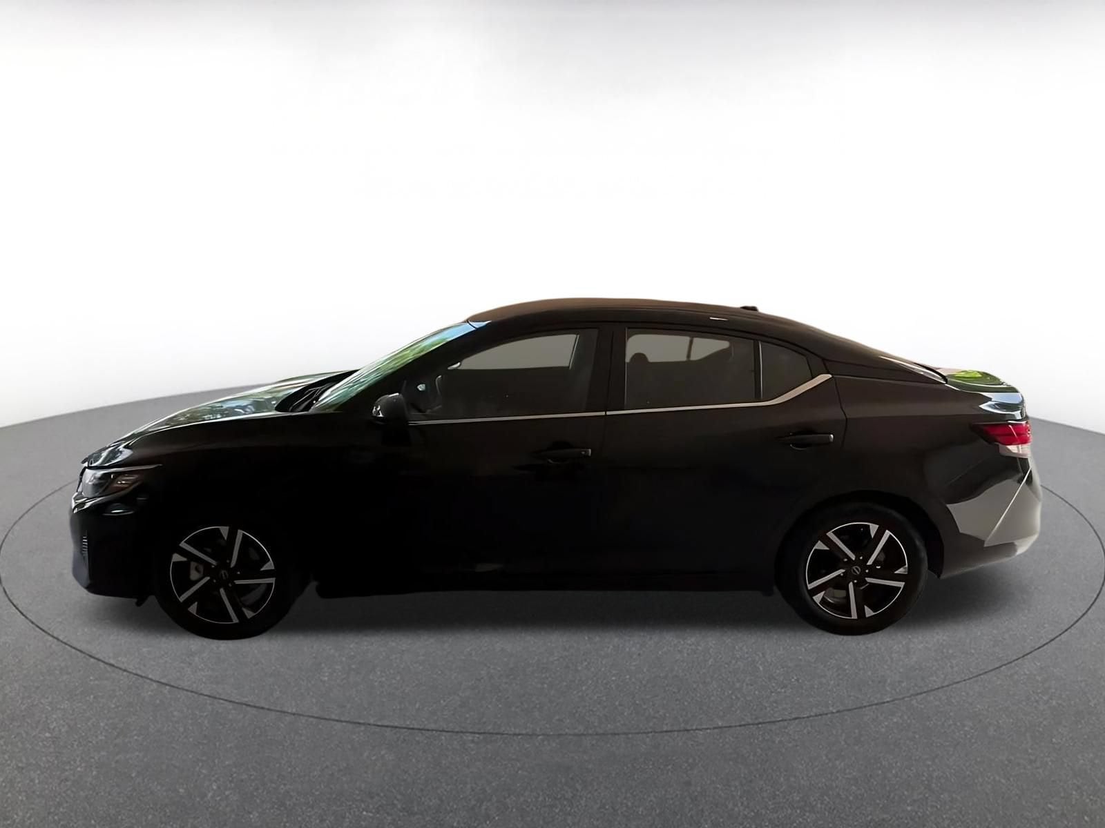 Thumbnail: 2025 Nissan Sentra - 8