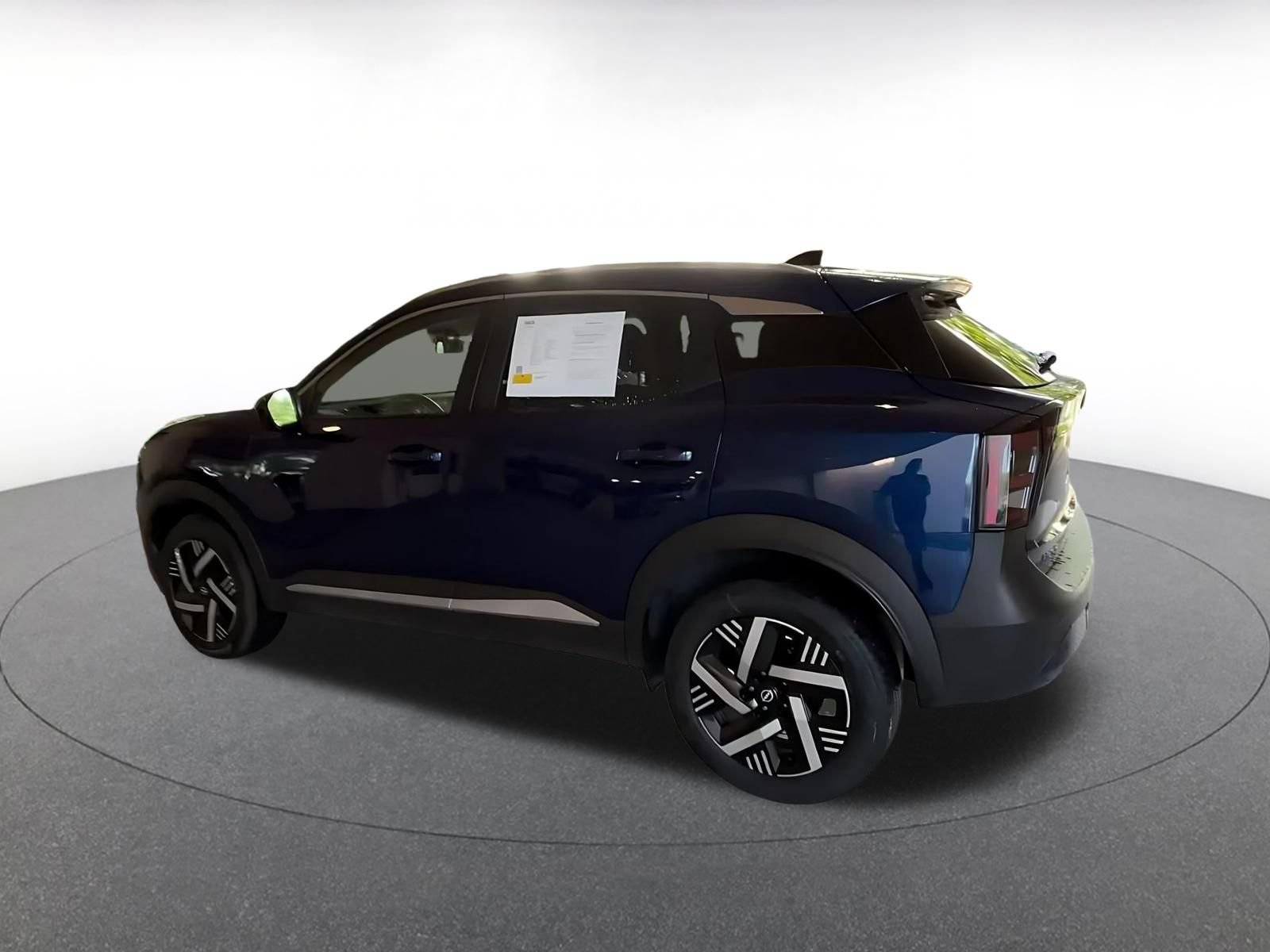 Thumbnail: 2026 Nissan Kicks - 8