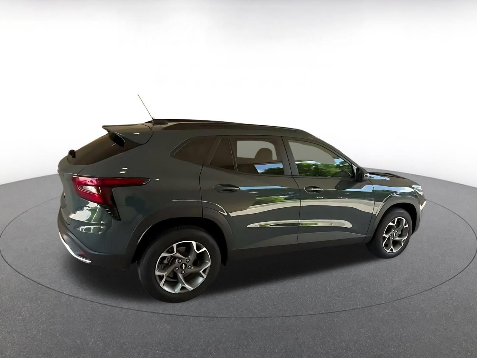 Thumbnail: 2025 Chevrolet Trax - 12
