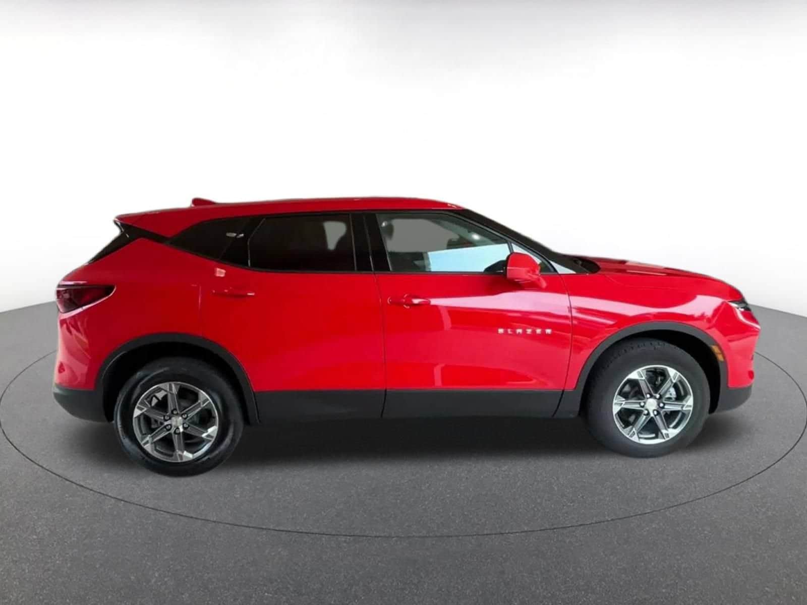 Thumbnail: 2026 Chevrolet Blazer - 15