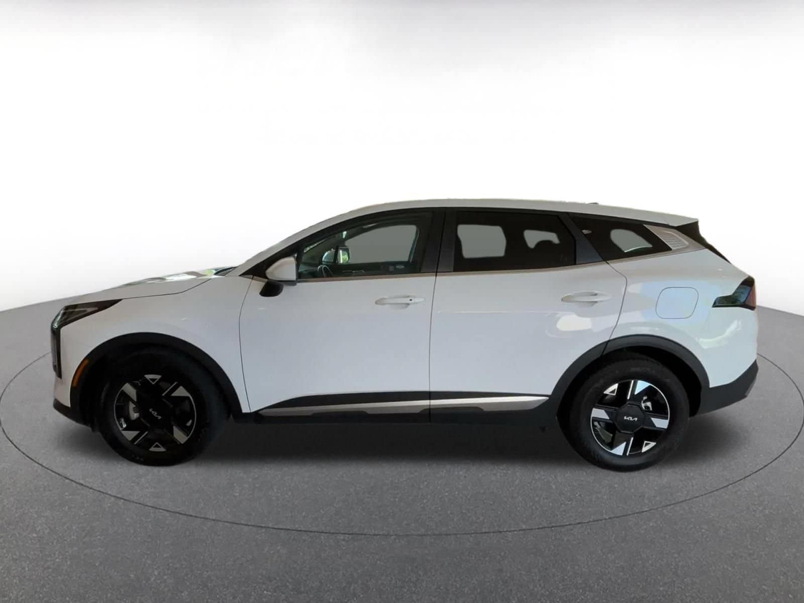 Thumbnail: 2026 Kia Sportage - 8