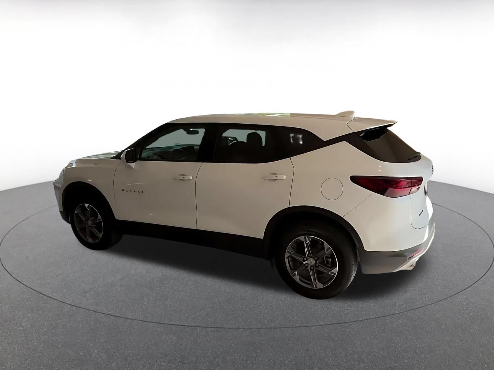 Thumbnail: 2026 Chevrolet Blazer - 9