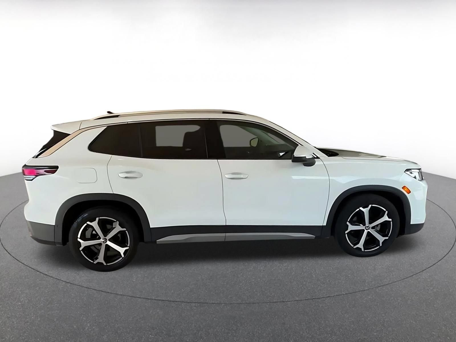 Thumbnail: 2026 Volkswagen Tiguan - 15