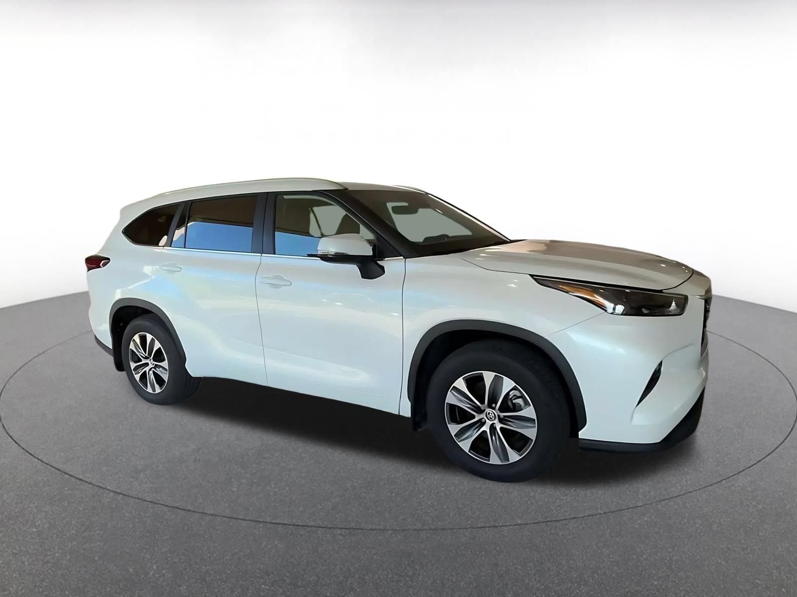 Thumbnail: 2026 Toyota Highlander - 2