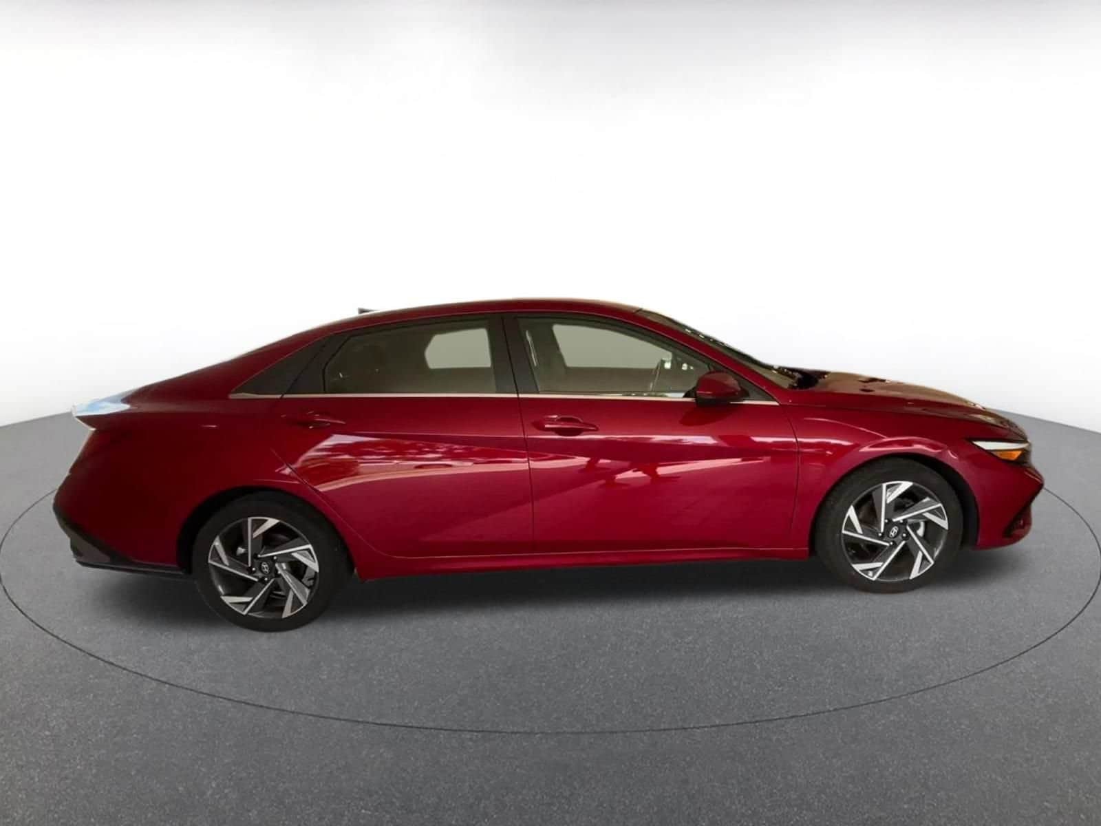 Thumbnail: 2025 Hyundai Elantra - 15