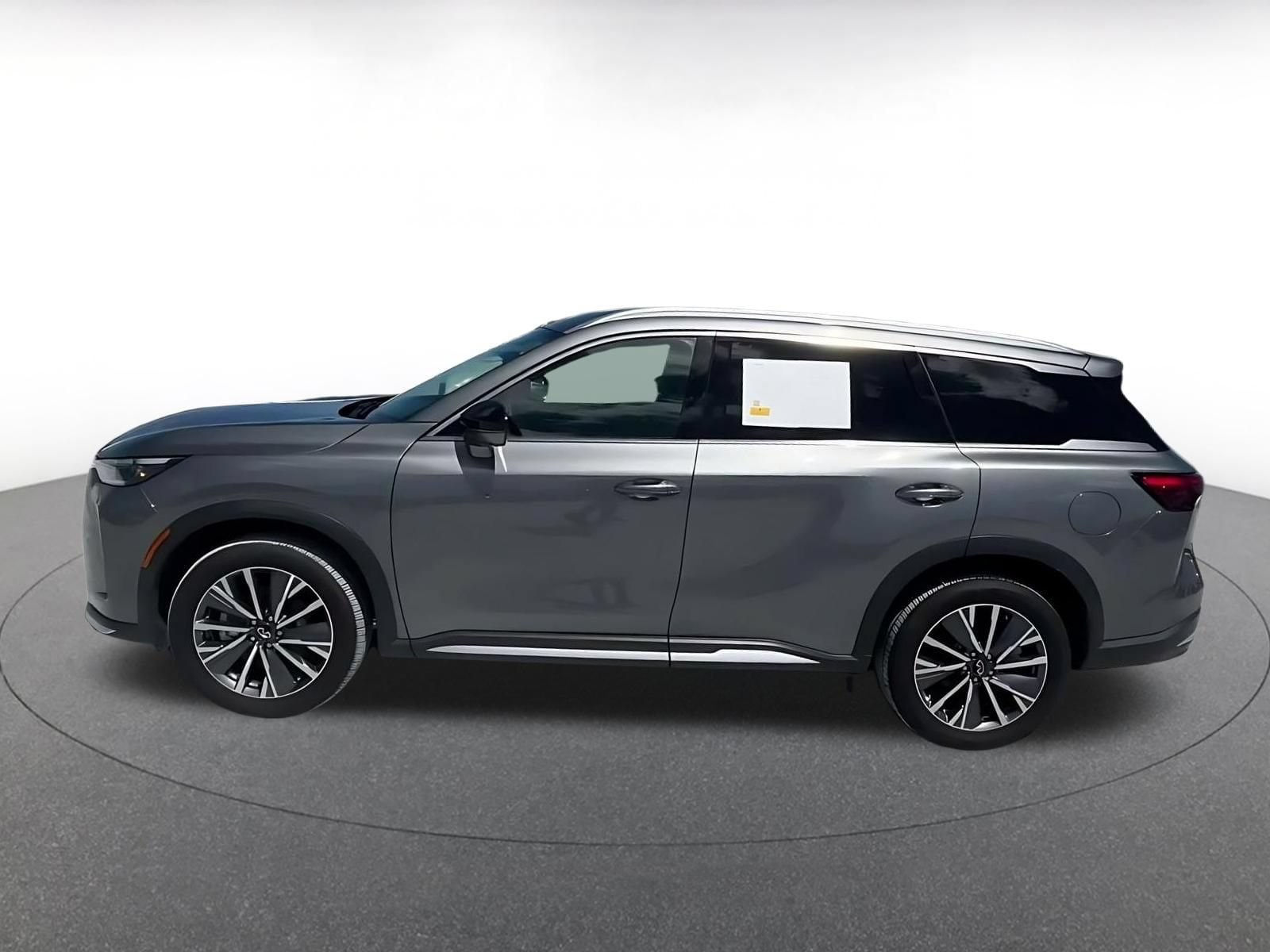 Thumbnail: 2026 INFINITI QX60 - 8