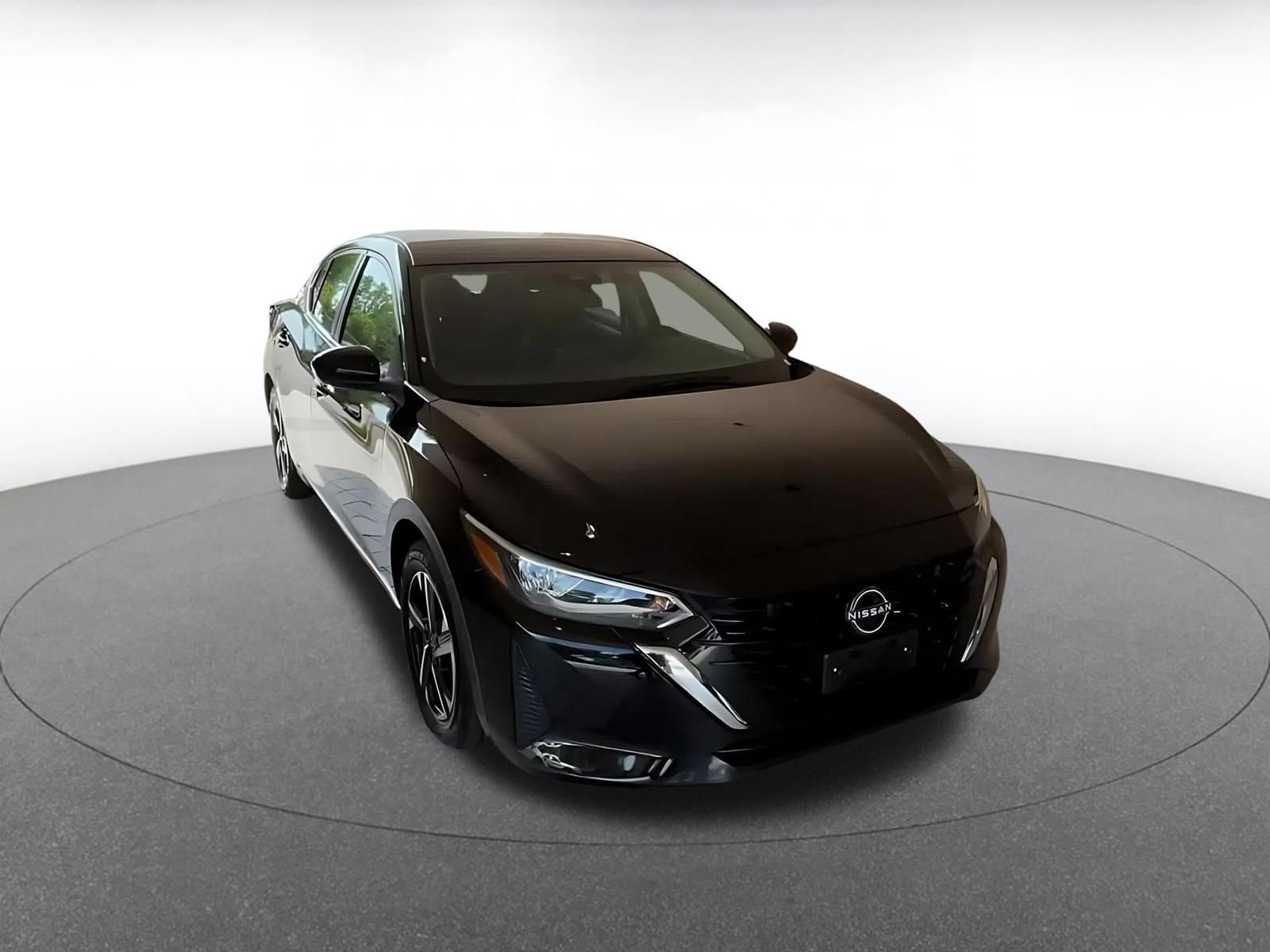 Thumbnail: 2025 Nissan Sentra - 3