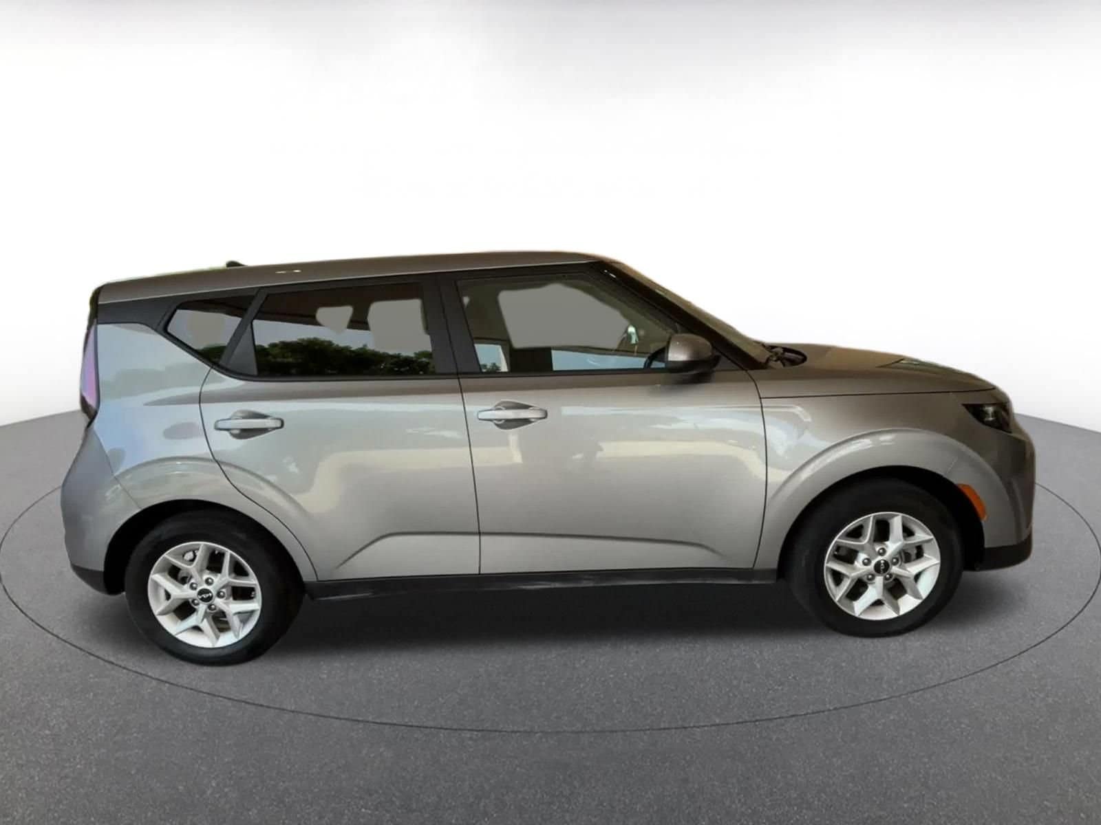 Thumbnail: 2025 Kia Soul - 15