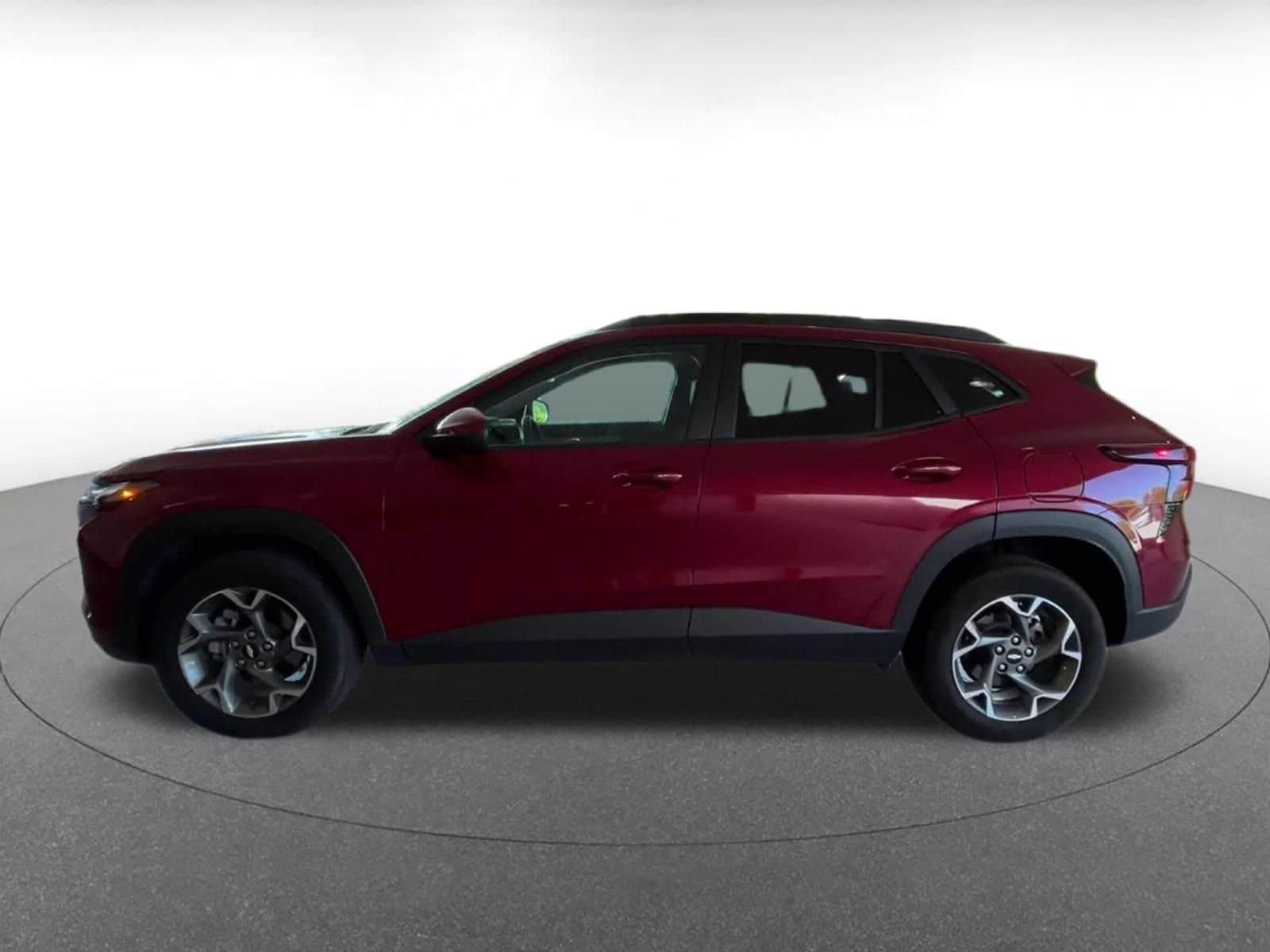 Thumbnail: 2025 Chevrolet Trax - 7