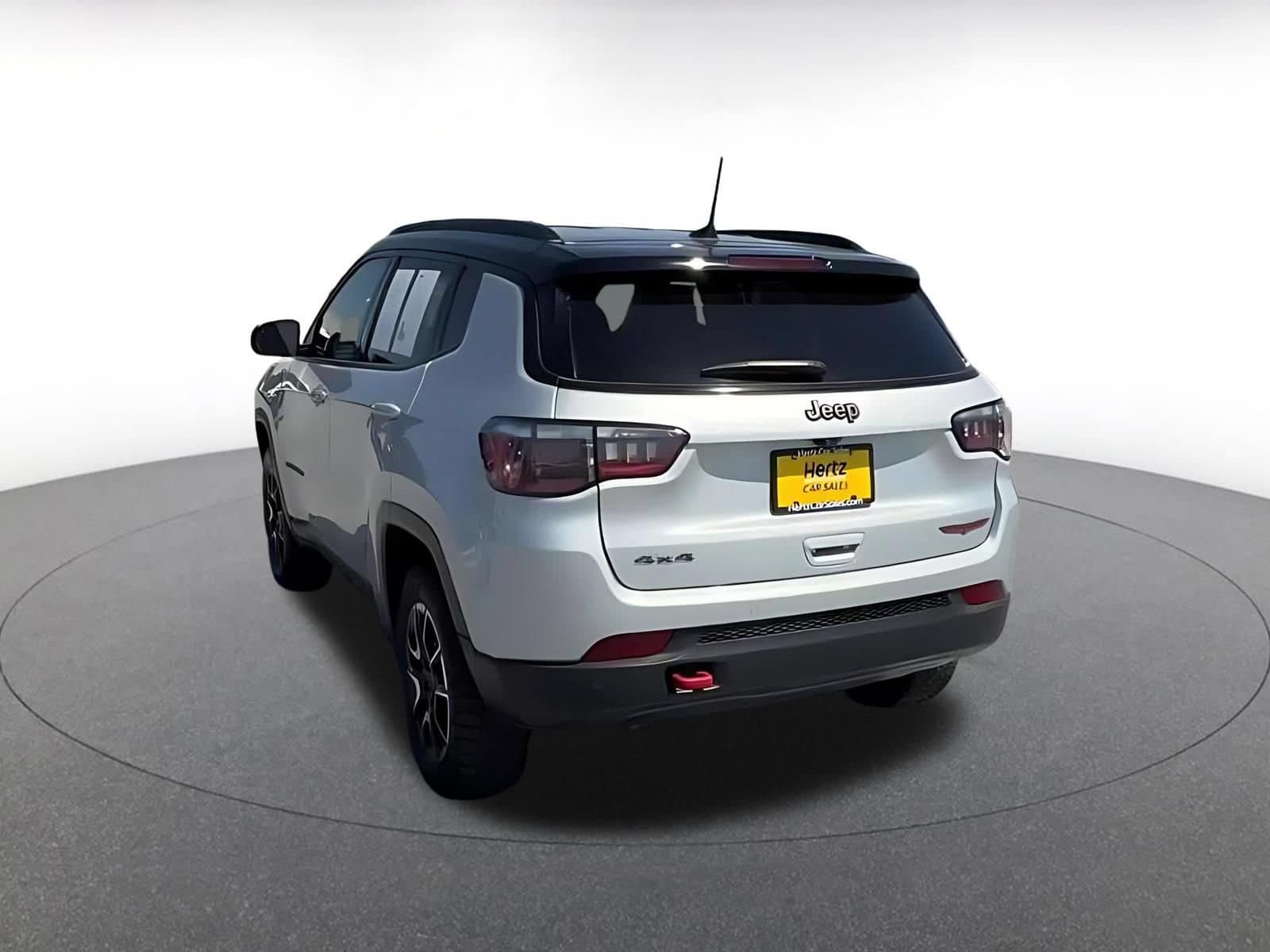 Thumbnail: 2025 Jeep Compass - 13