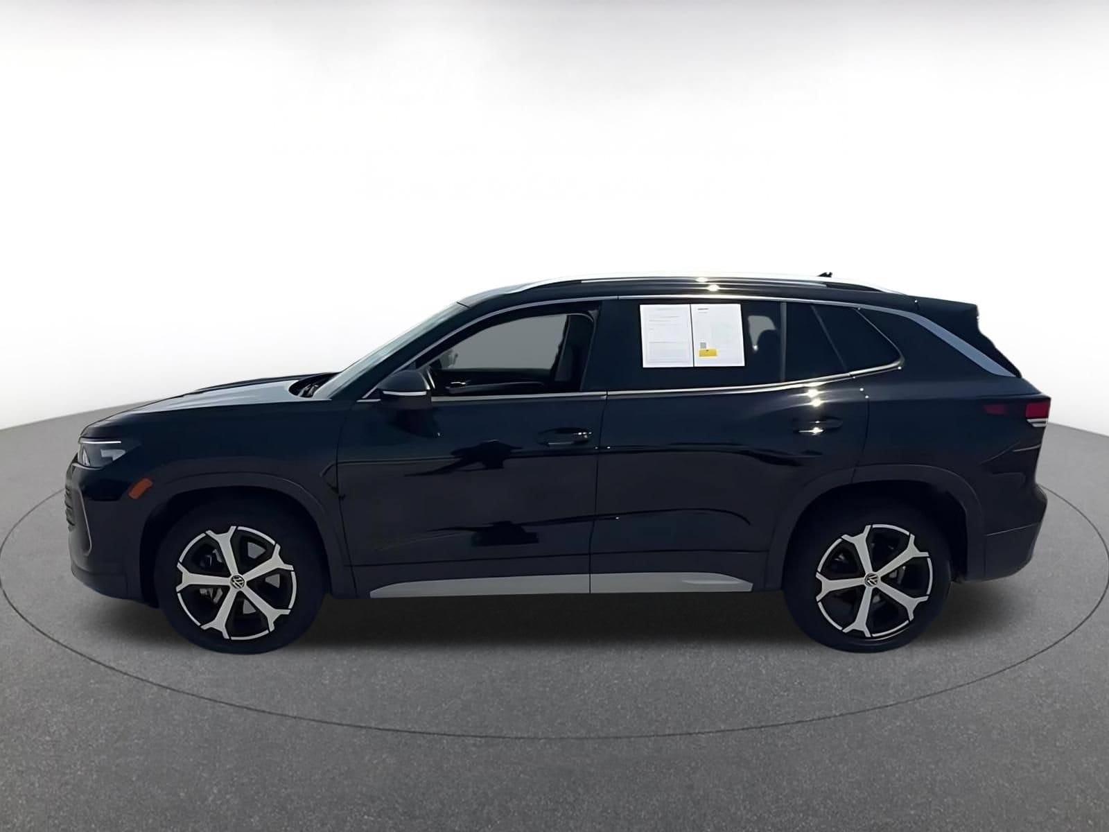 Thumbnail: 2026 Volkswagen Tiguan - 8