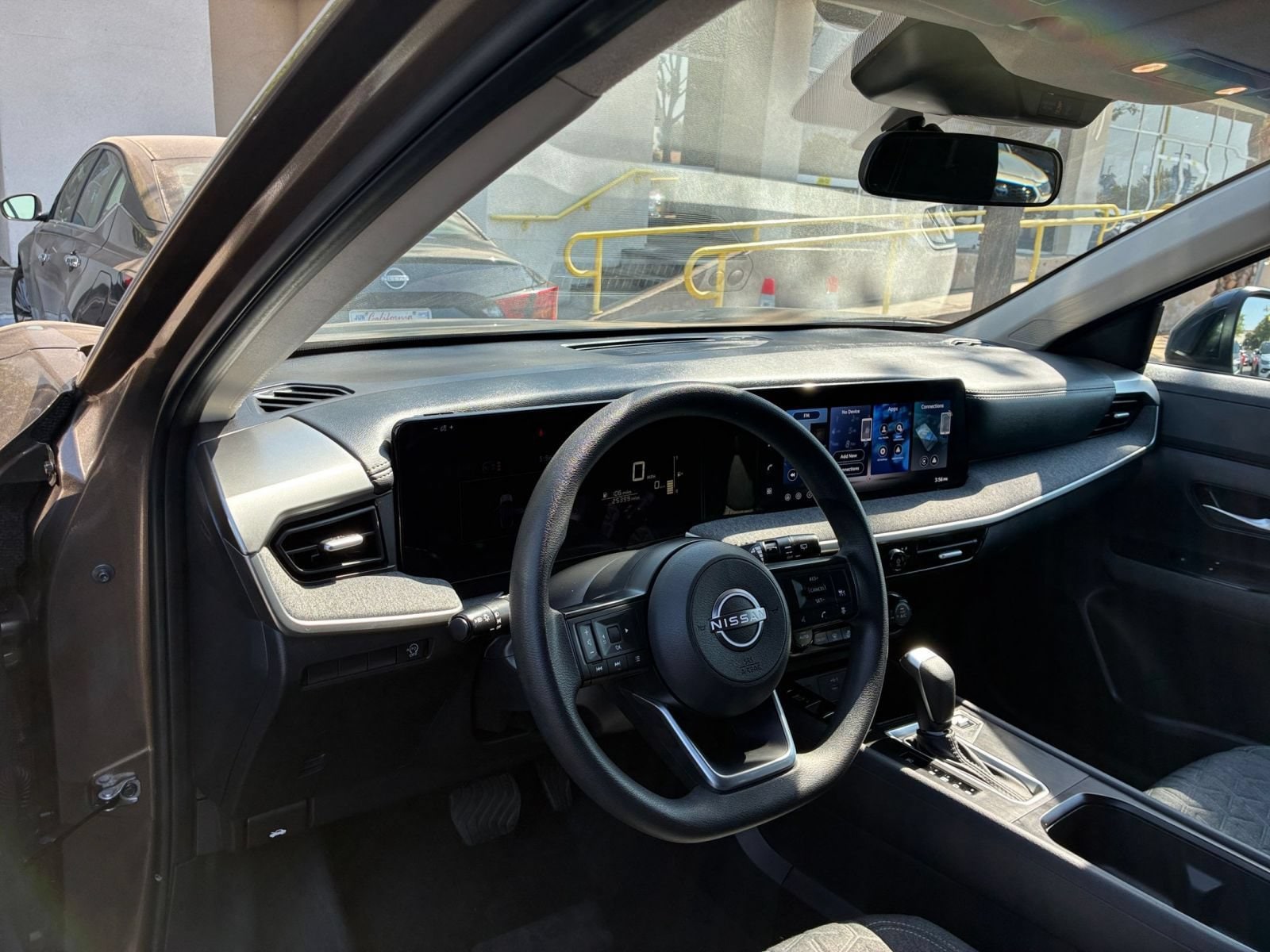 Thumbnail: 2026 Nissan Kicks - 32