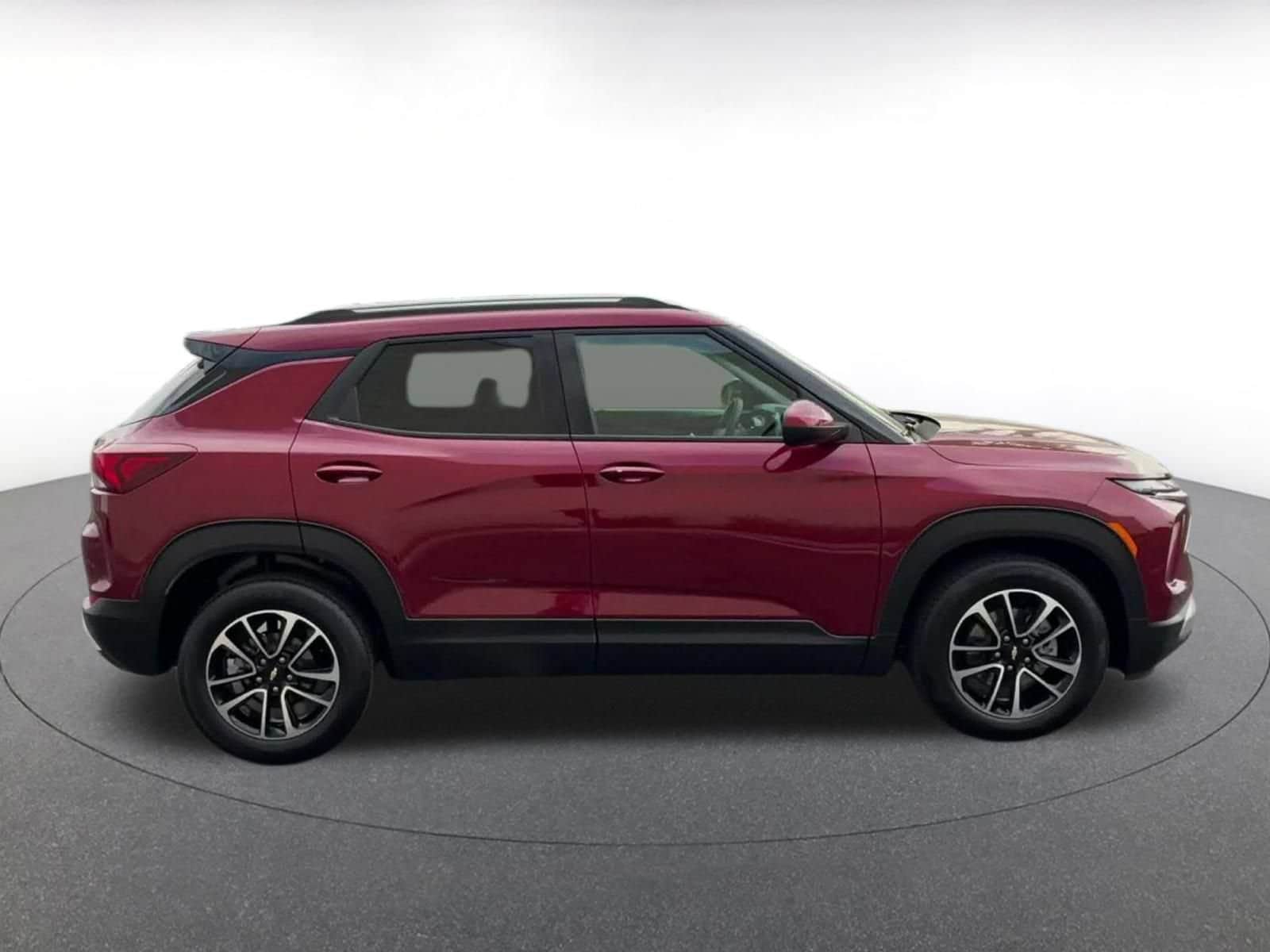 Thumbnail: 2025 Chevrolet TrailBlazer - 15