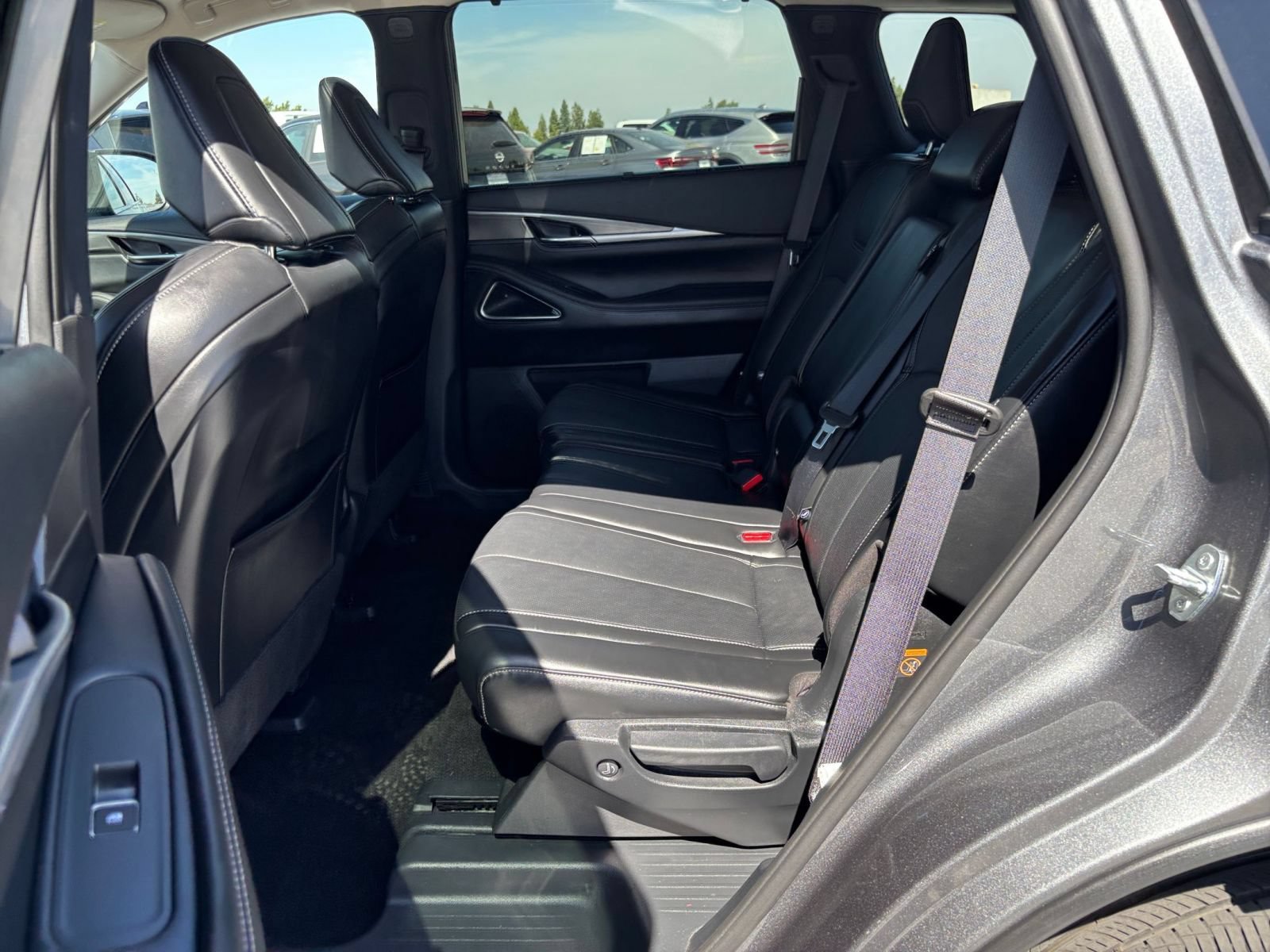 Thumbnail: 2026 INFINITI QX60 - 28