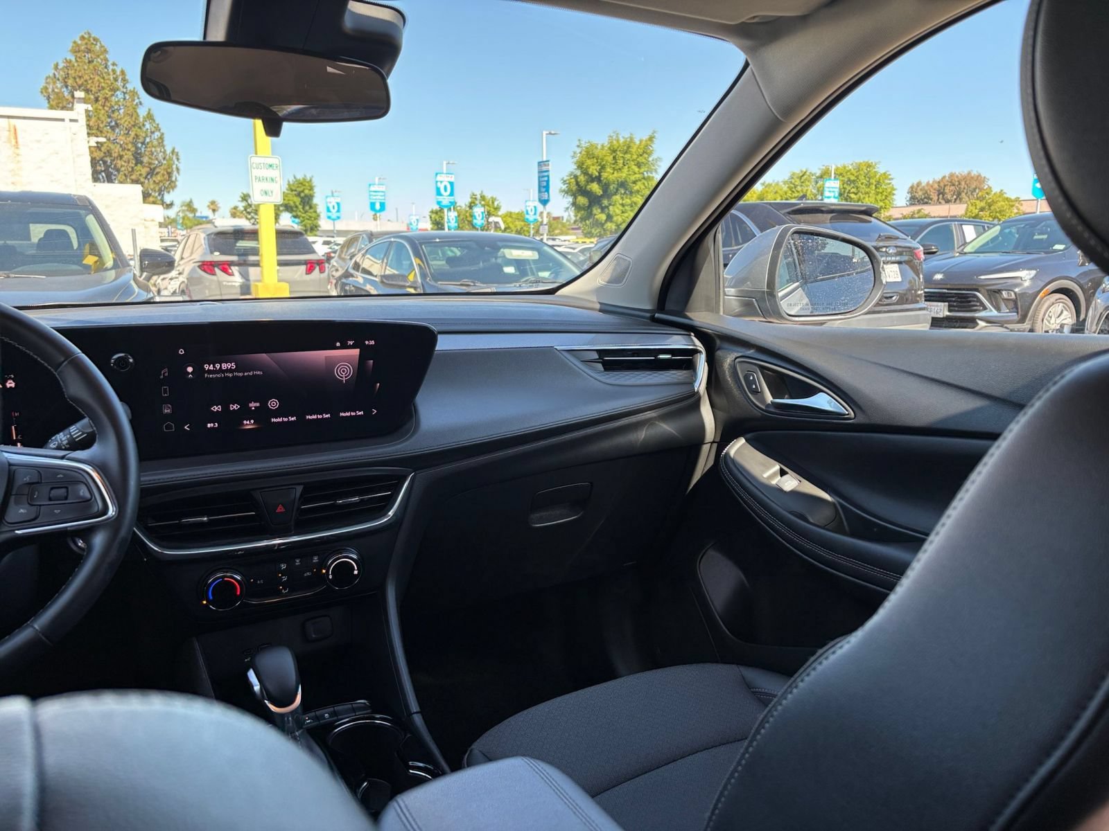 Thumbnail: 2025 Buick Encore GX - 33