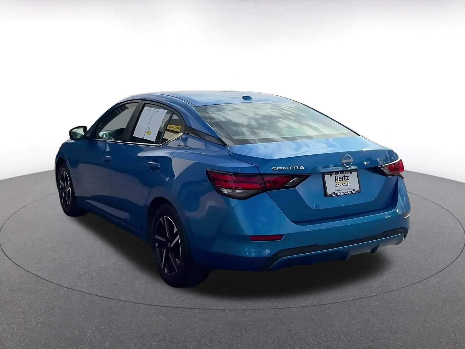 Thumbnail: 2025 Nissan Sentra - 10