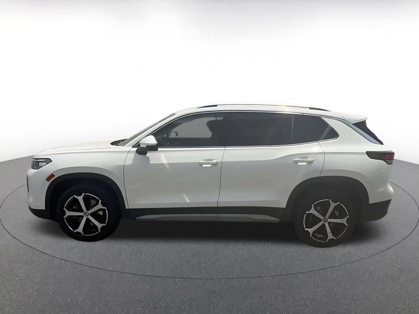 Thumbnail: 2026 Volkswagen Tiguan - 7