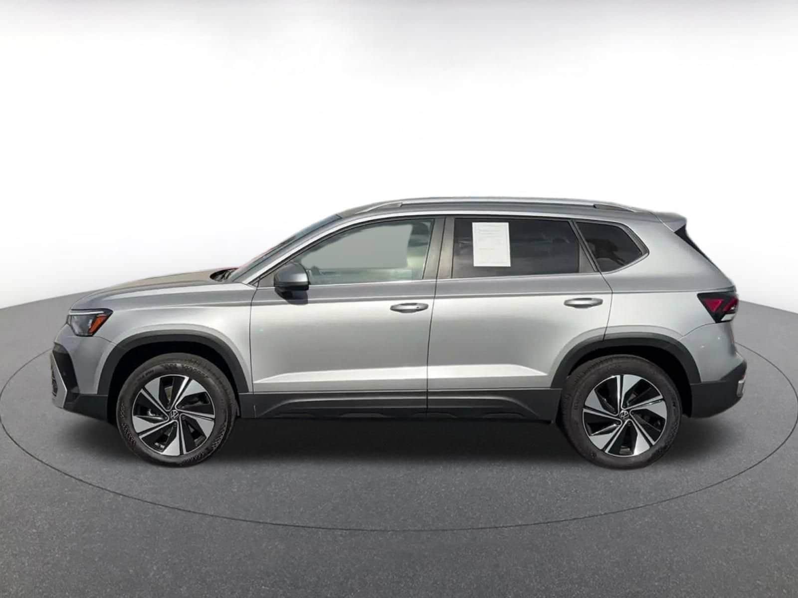 Thumbnail: 2026 Volkswagen Taos - 8