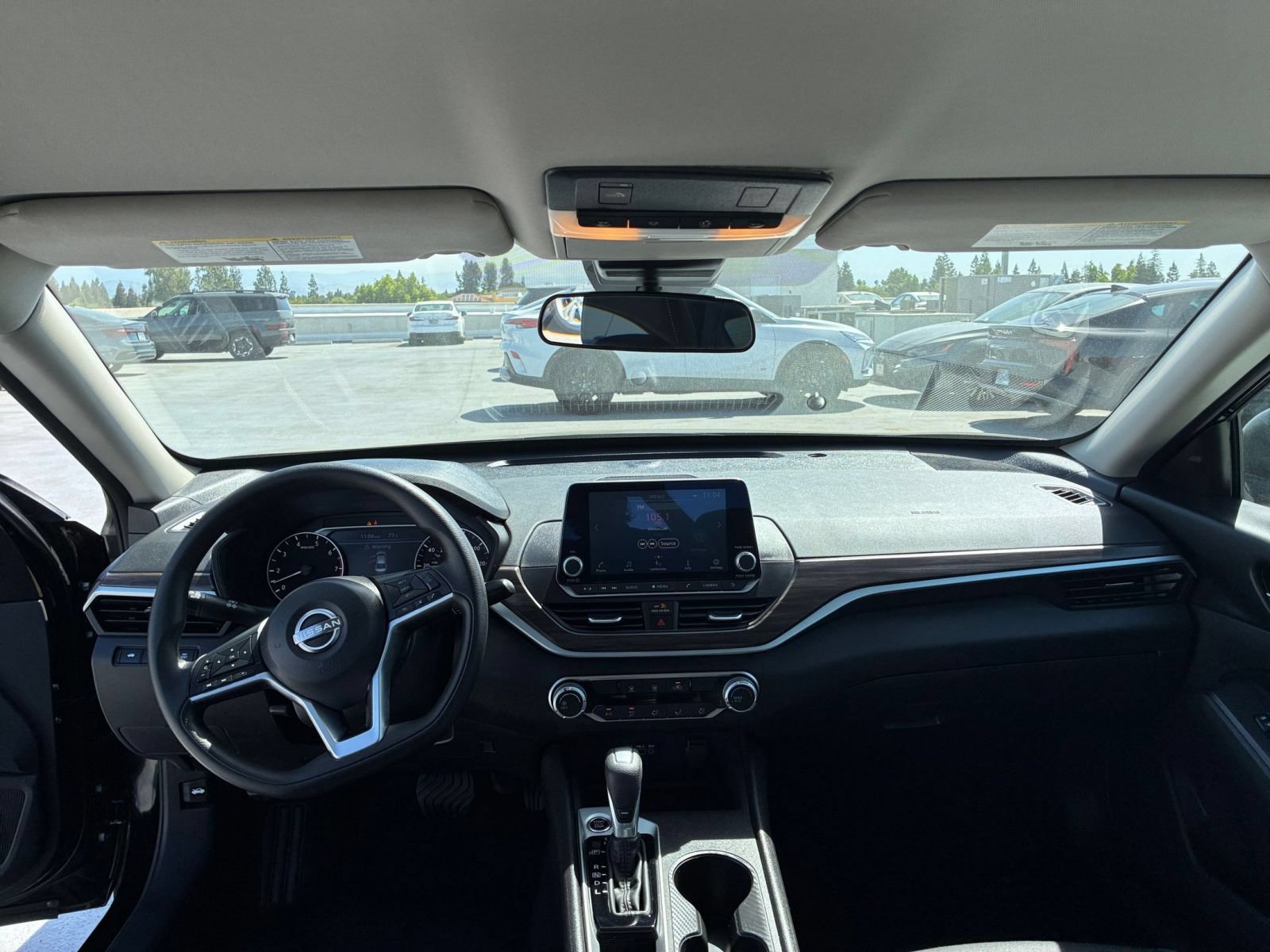 Thumbnail: 2025 Nissan Altima - 32