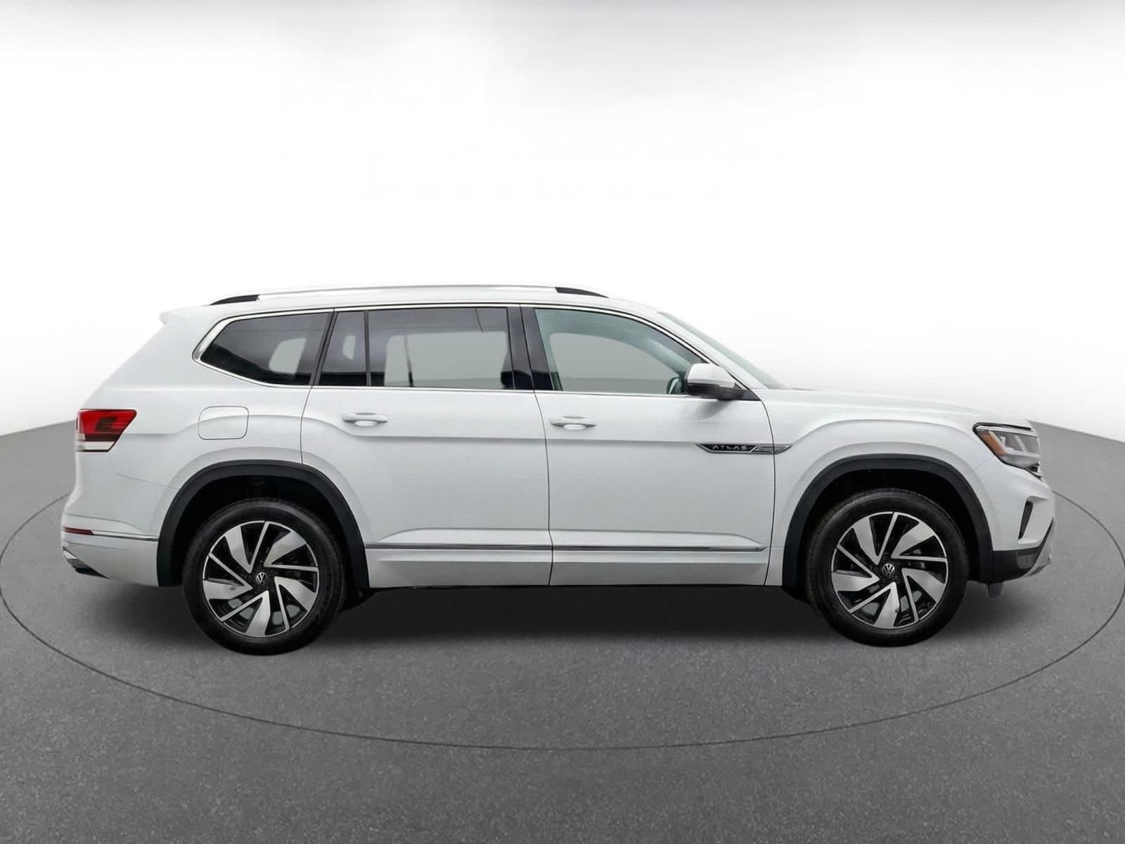 Thumbnail: 2026 Volkswagen Atlas - 9