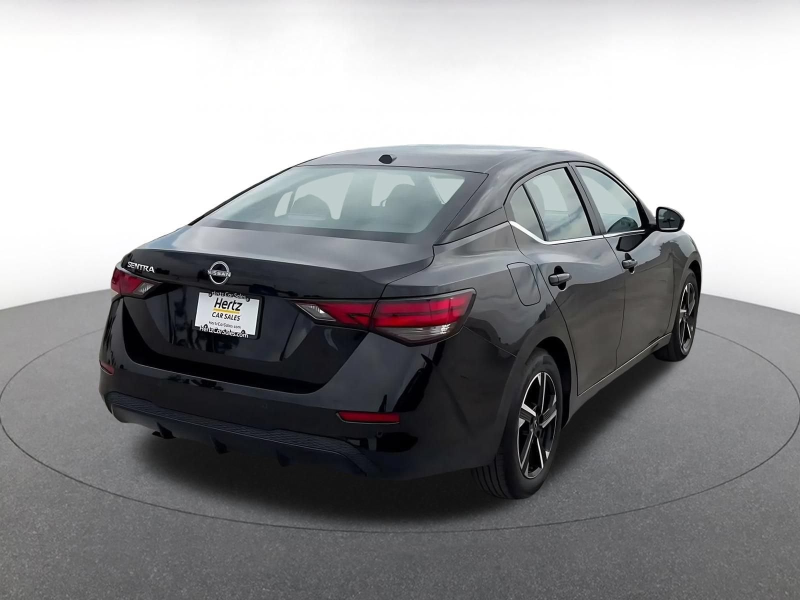 Thumbnail: 2025 Nissan Sentra - 13