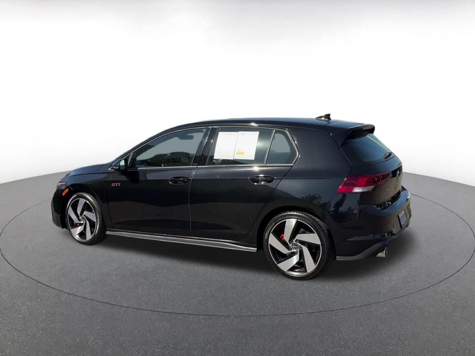 Thumbnail: 2026 Volkswagen Golf - 9