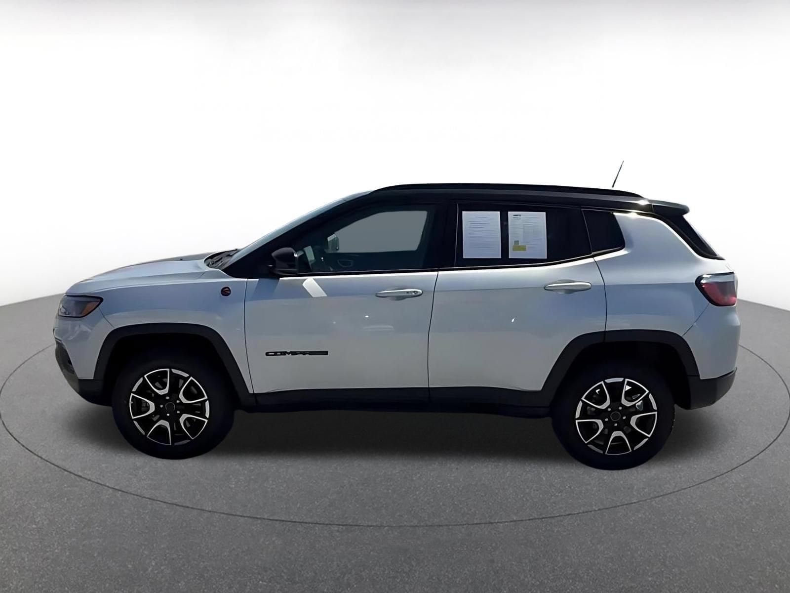 Thumbnail: 2025 Jeep Compass - 7