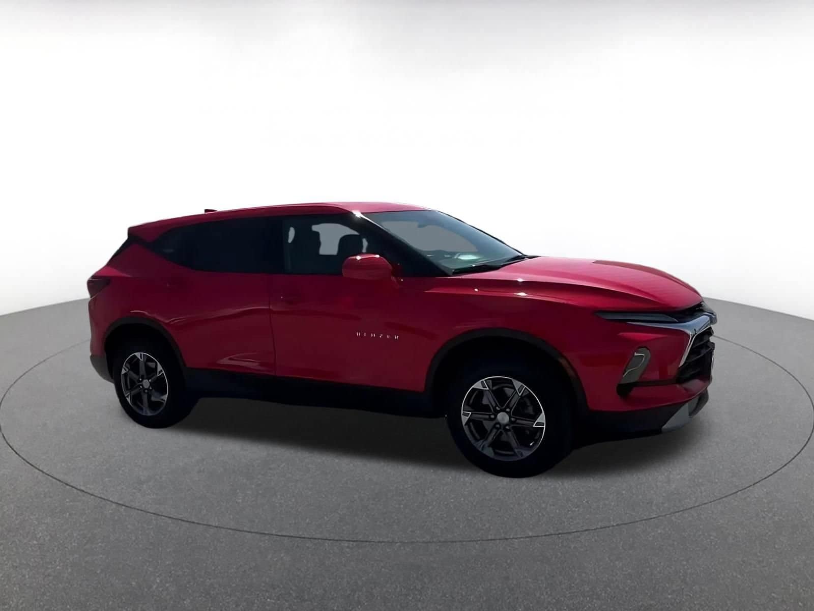 Thumbnail: 2026 Chevrolet Blazer - 2