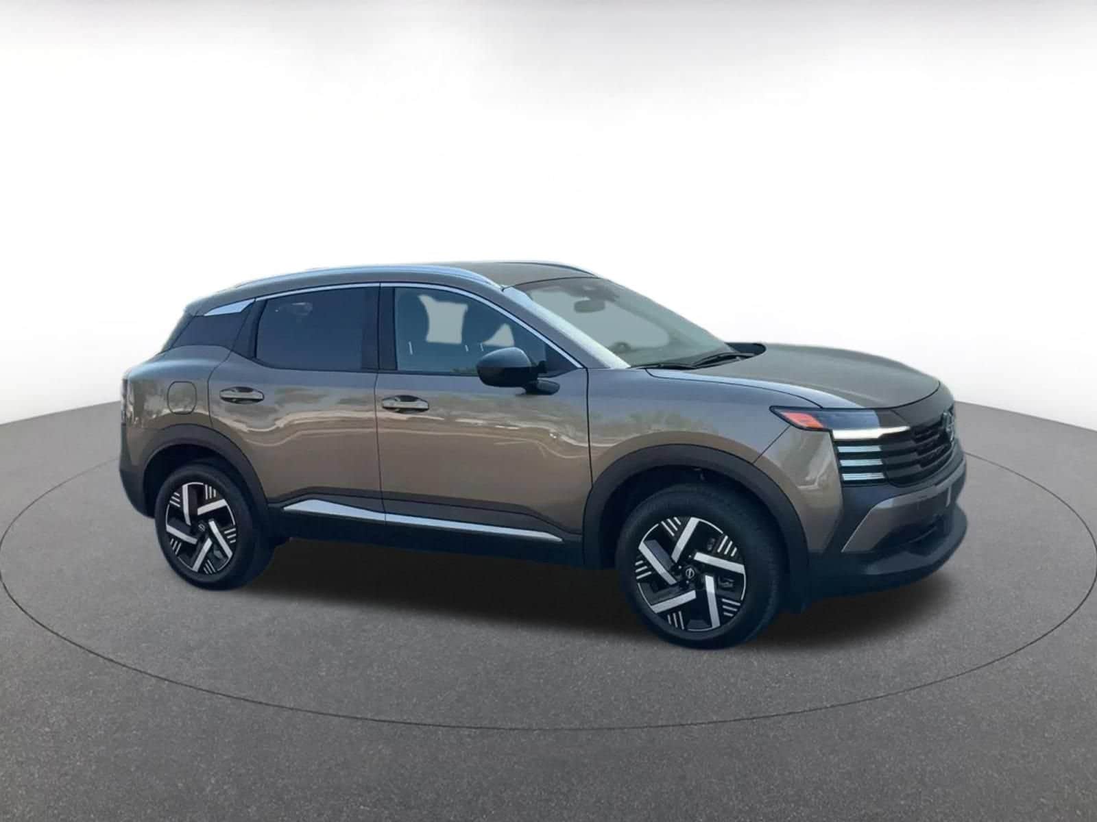 Thumbnail: 2026 Nissan Kicks - 2