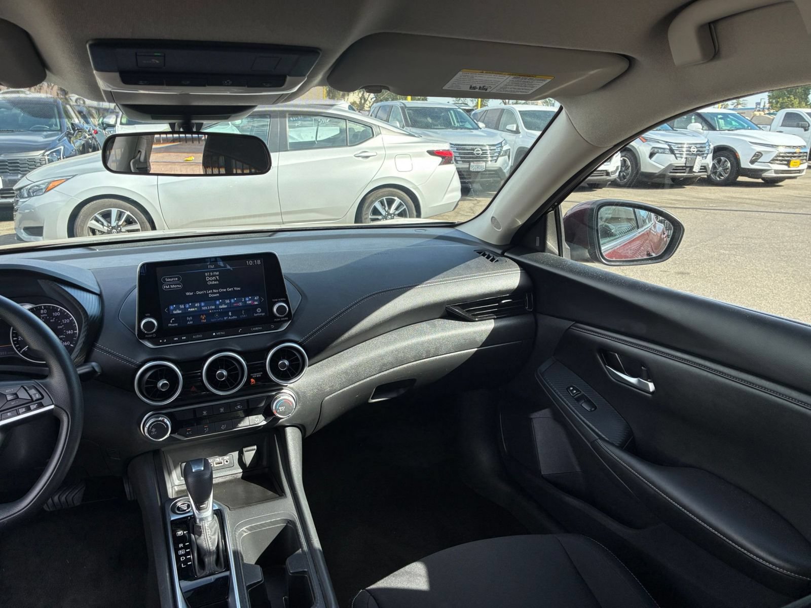 Thumbnail: 2025 Nissan Sentra - 32