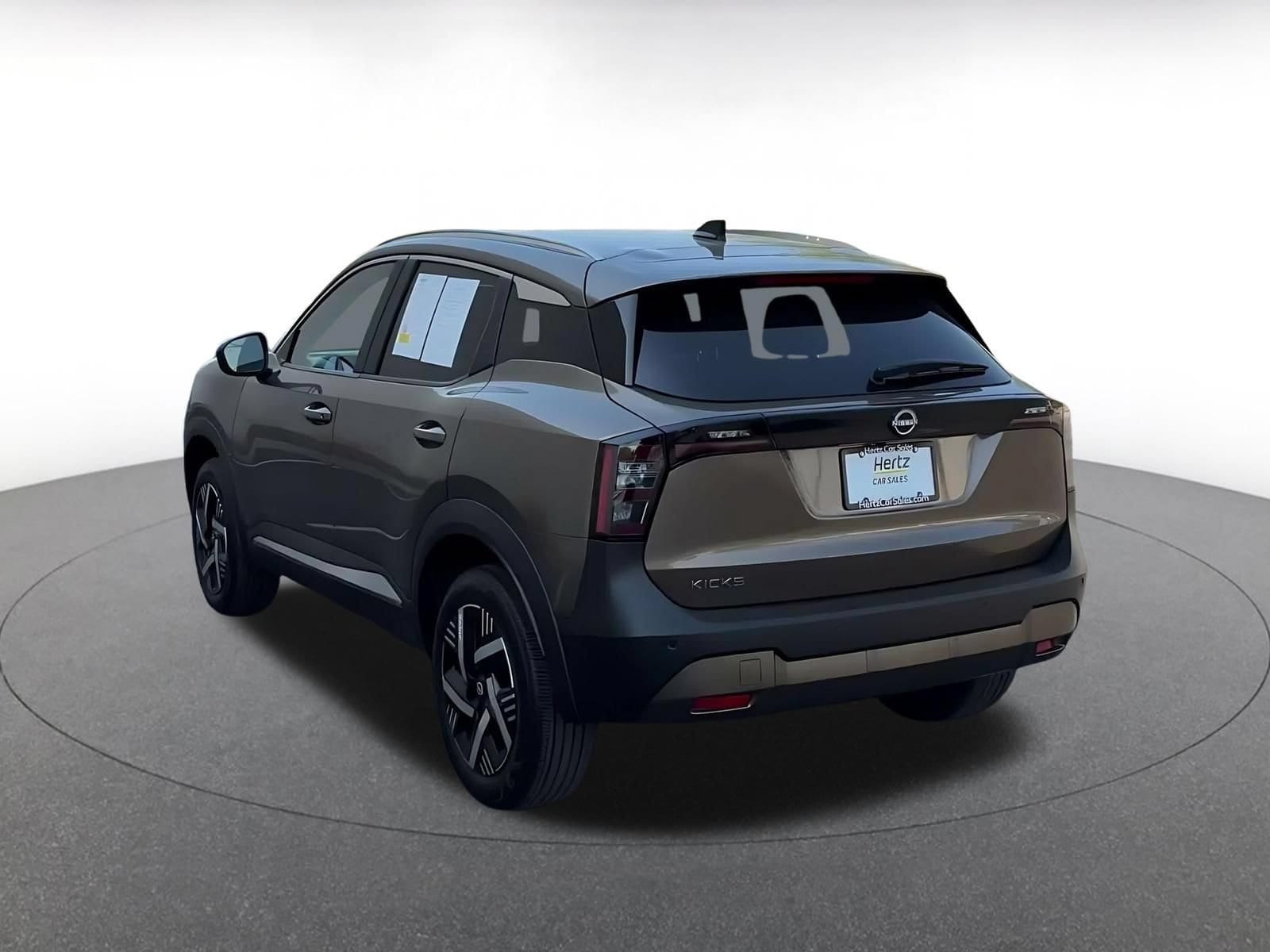 Thumbnail: 2026 Nissan Kicks - 10