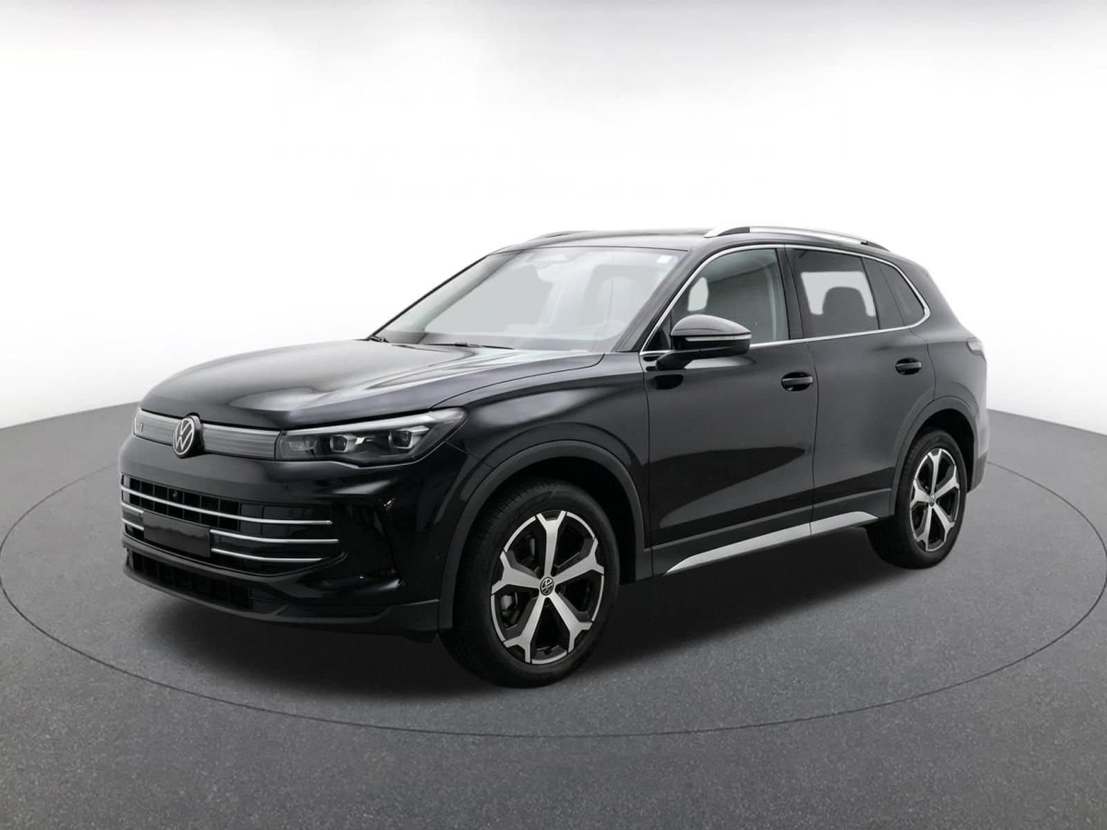Thumbnail: 2026 Volkswagen Tiguan - 3