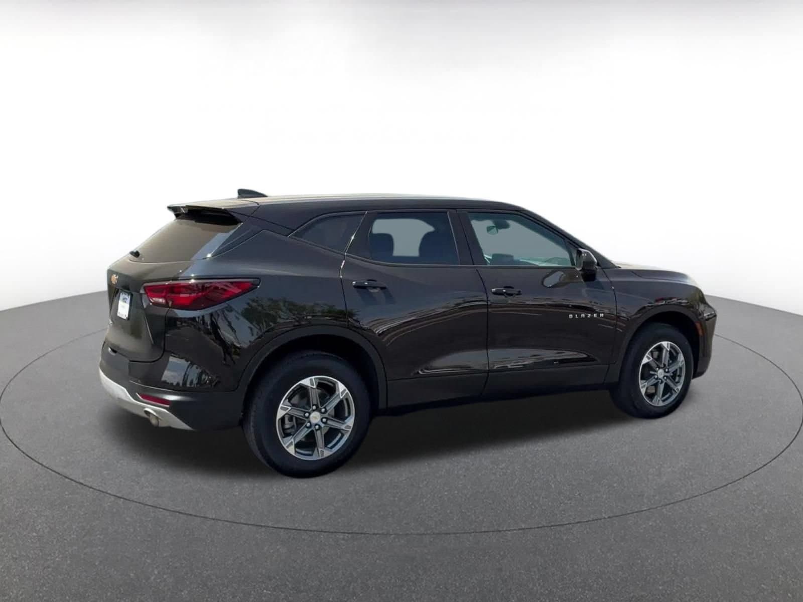 Thumbnail: 2025 Chevrolet Blazer - 14