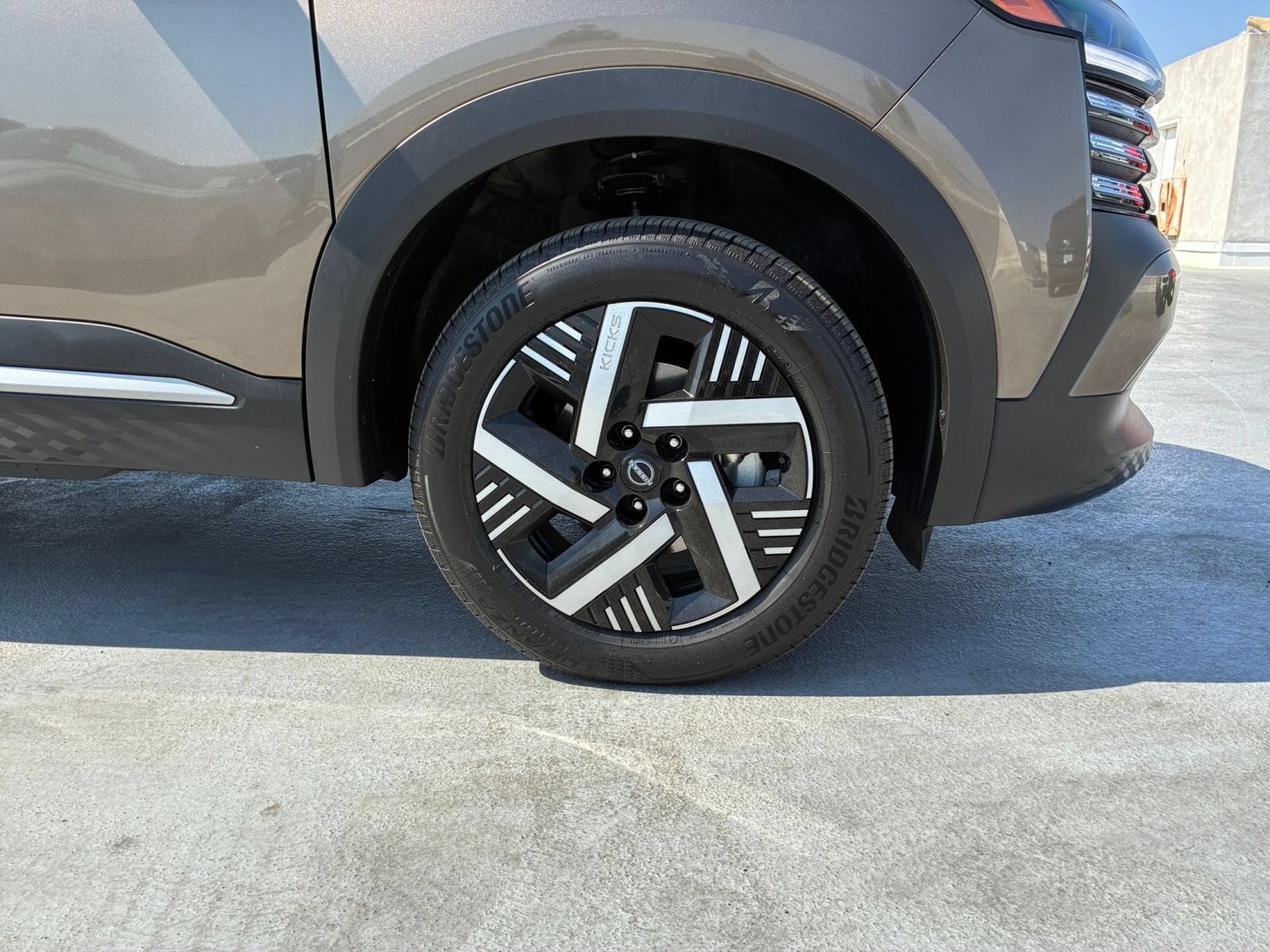Thumbnail: 2026 Nissan Kicks - 28