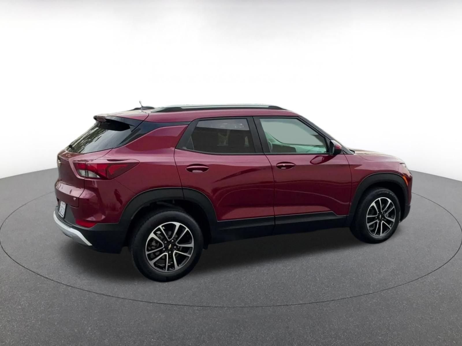 Thumbnail: 2025 Chevrolet TrailBlazer - 14