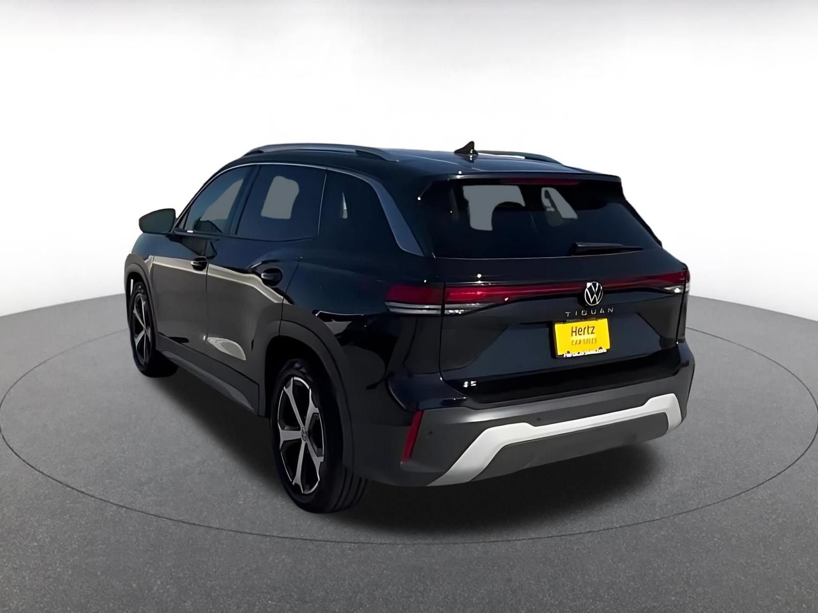 Thumbnail: 2026 Volkswagen Tiguan - 9
