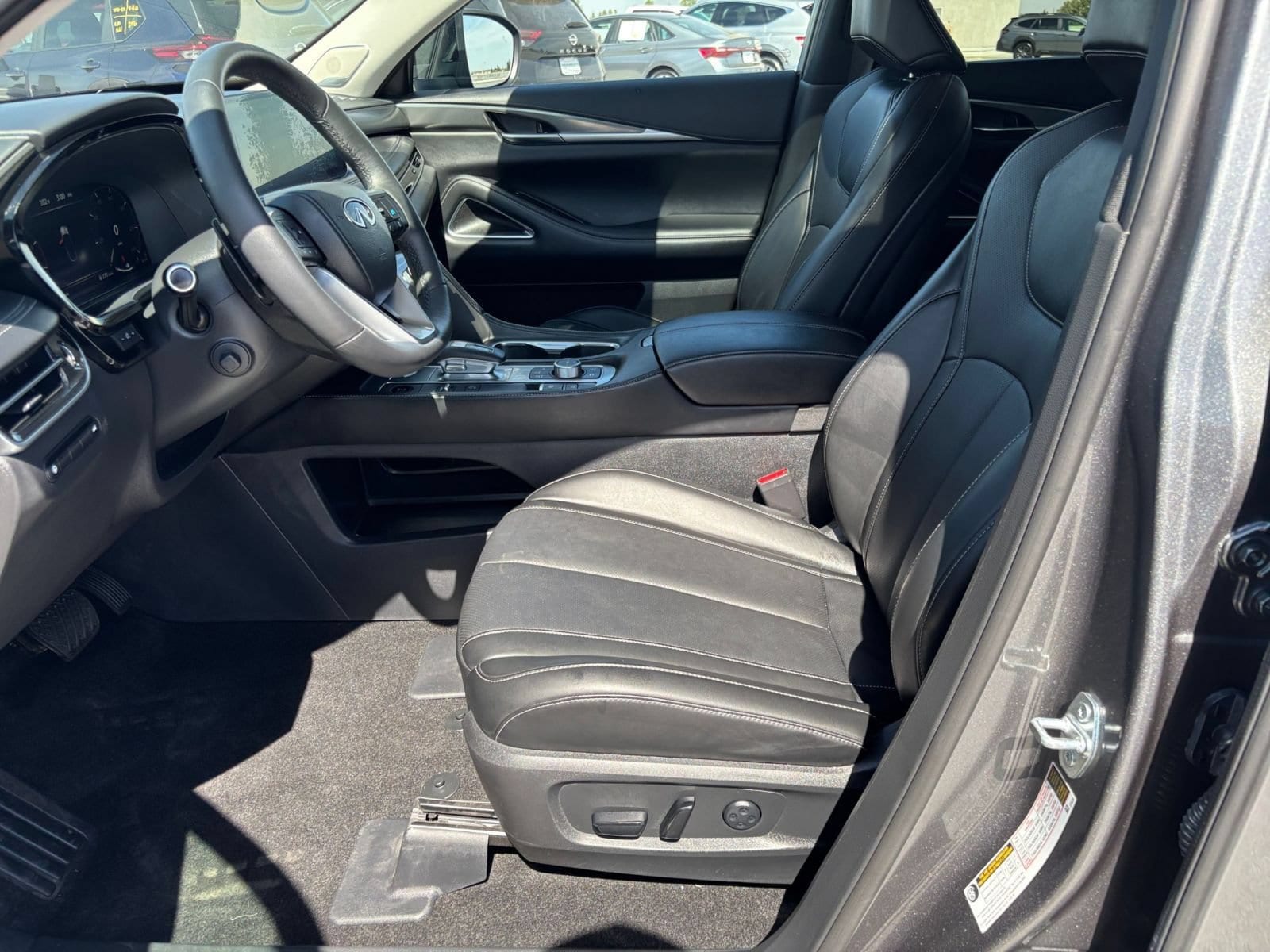 Thumbnail: 2026 INFINITI QX60 - 29